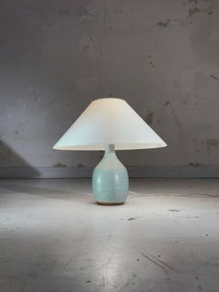 A MID-CENTURY-MODERN NEOCLASSIC Keramik-TABLE LAMP von DRILLON, Frankreich 1950