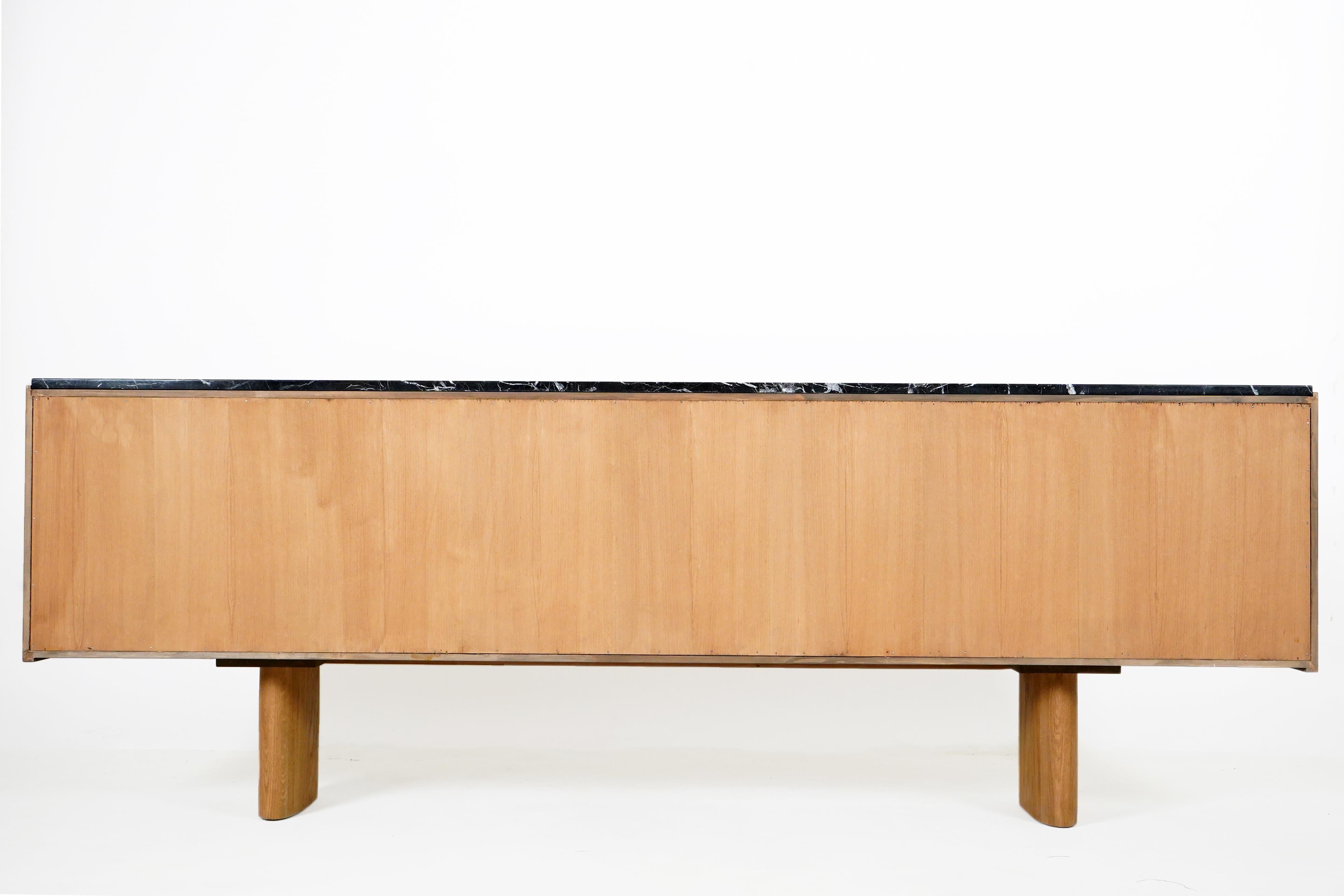 Contemporary Mid-Century Modern Oak Sideboard with 2 Sliding Doors and 3 Drawers For Sale