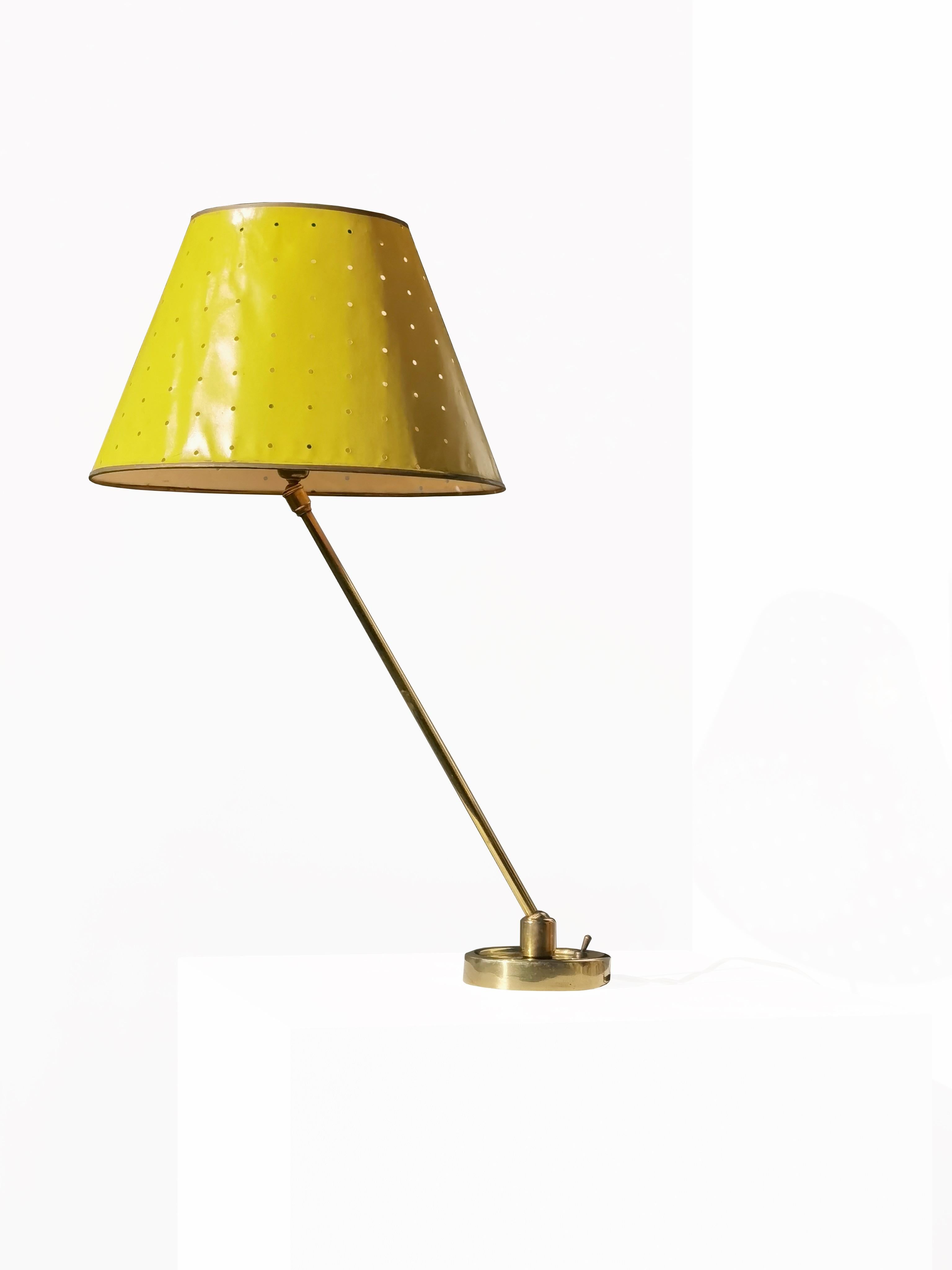 LÁMPARA DE MESA ORIENTABLE MODERNA DE MEDIO SIGLO de MAISON LUNEL, Francia 1950 en venta 1