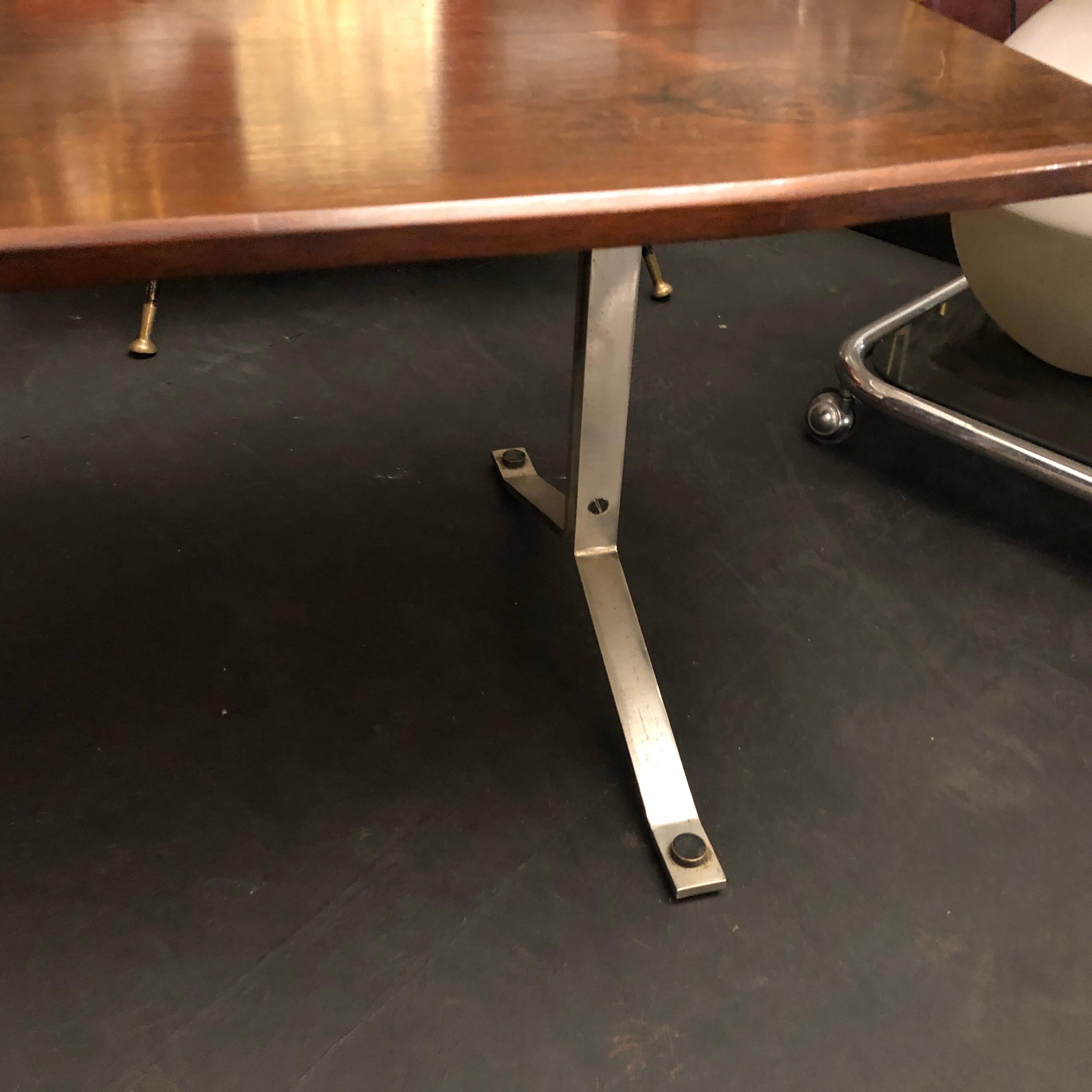 1970s Osvaldo Borsani style Mid-Century Modern Steel Italian Side Table In Good Condition For Sale In Aci Castello, IT