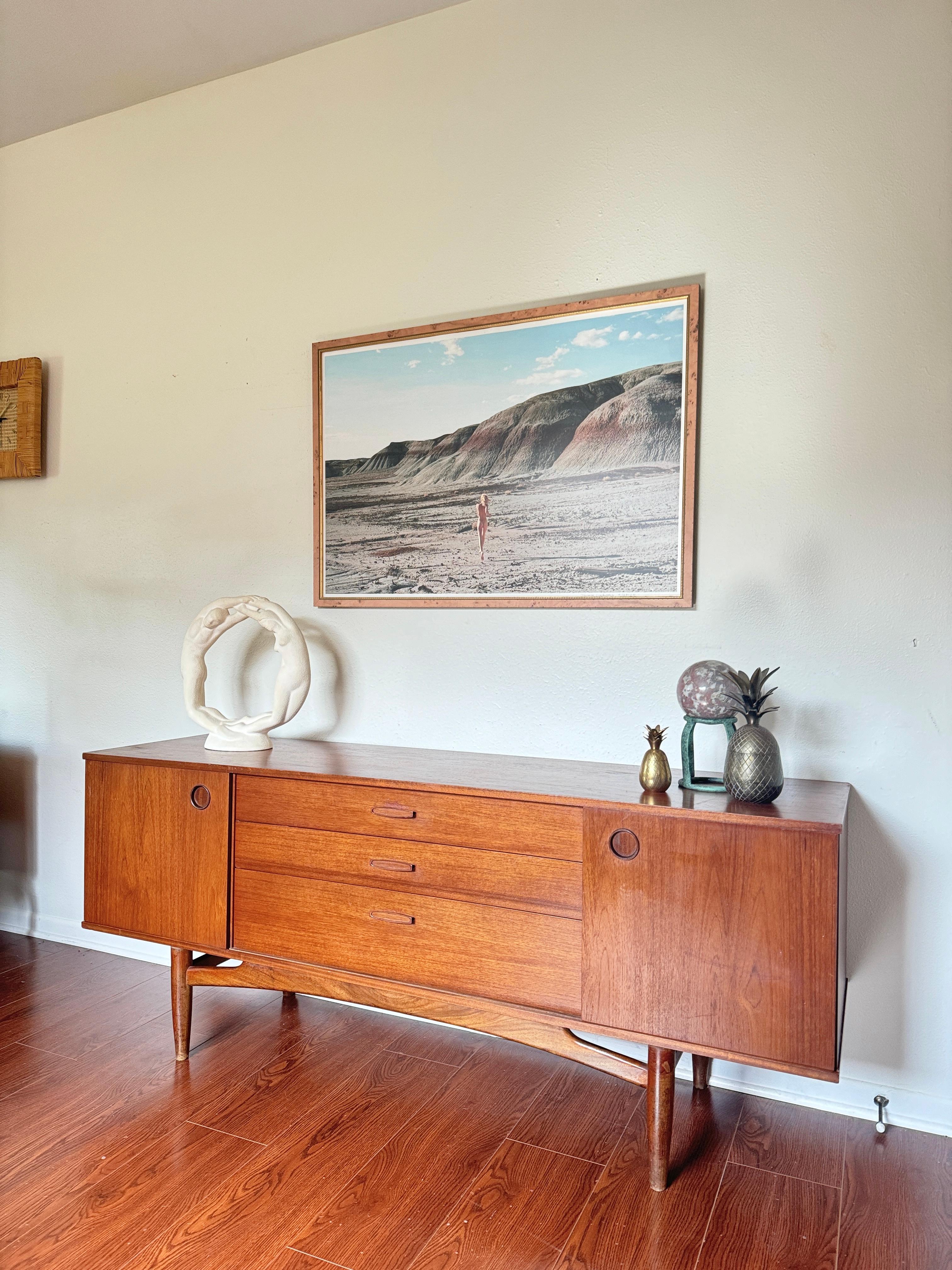 Mid-20th Century A mid century modern sideboard by Avalon, circa 1960s