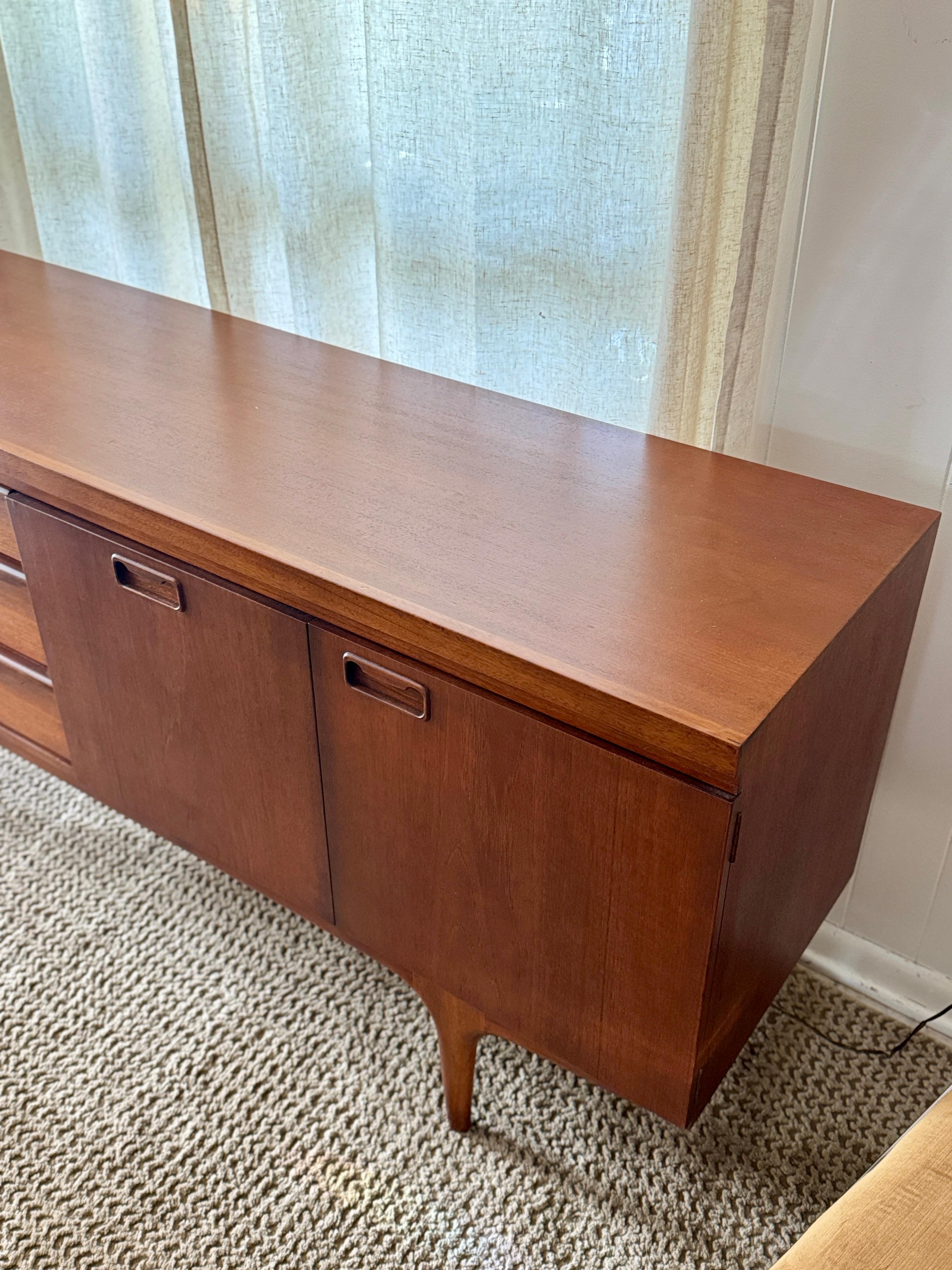 A mid century modern sideboard by British furniture maker Greaves & Thomas 5