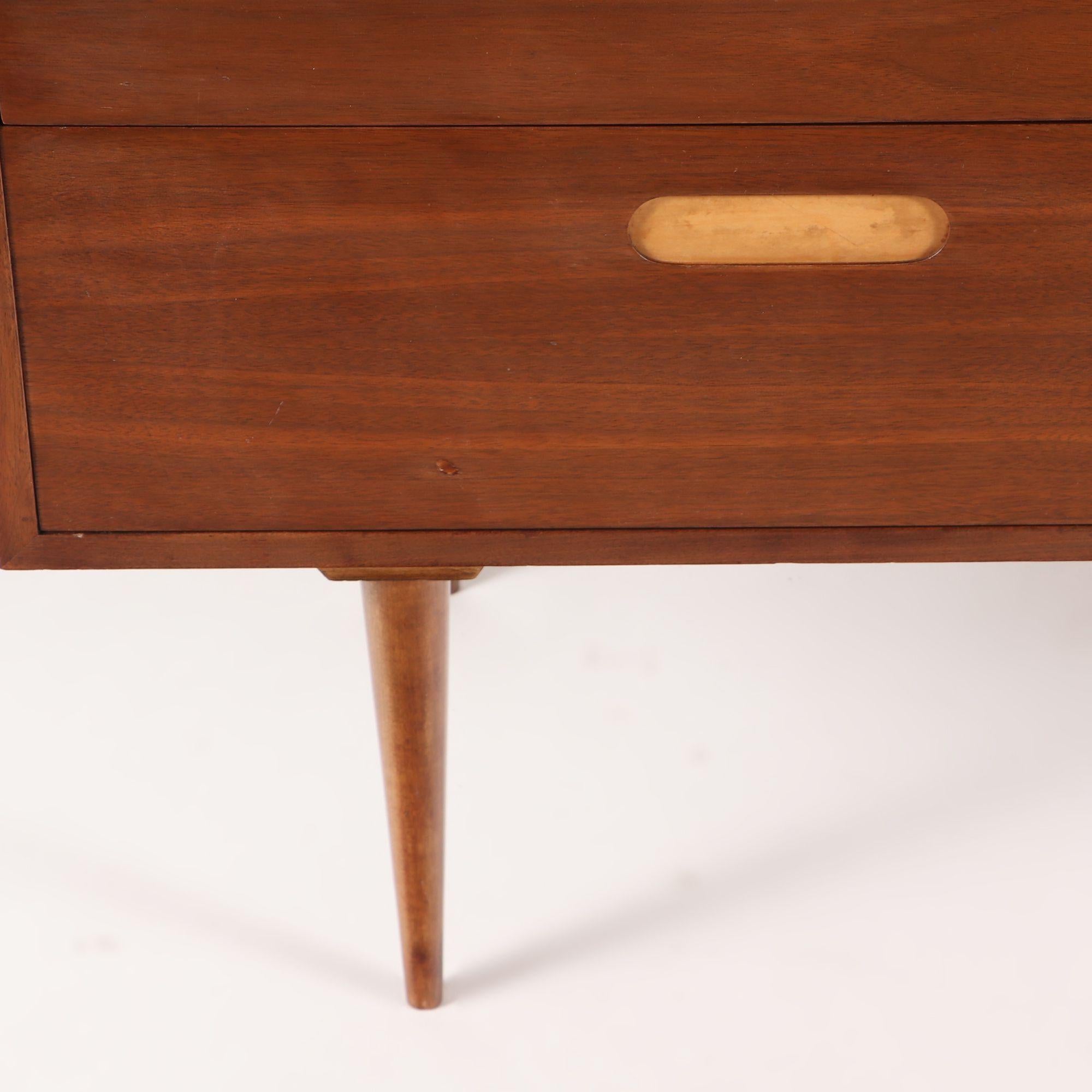 Mid-20th Century Mid-Century Modern Six Drawers Walnut Dresser circa 1960