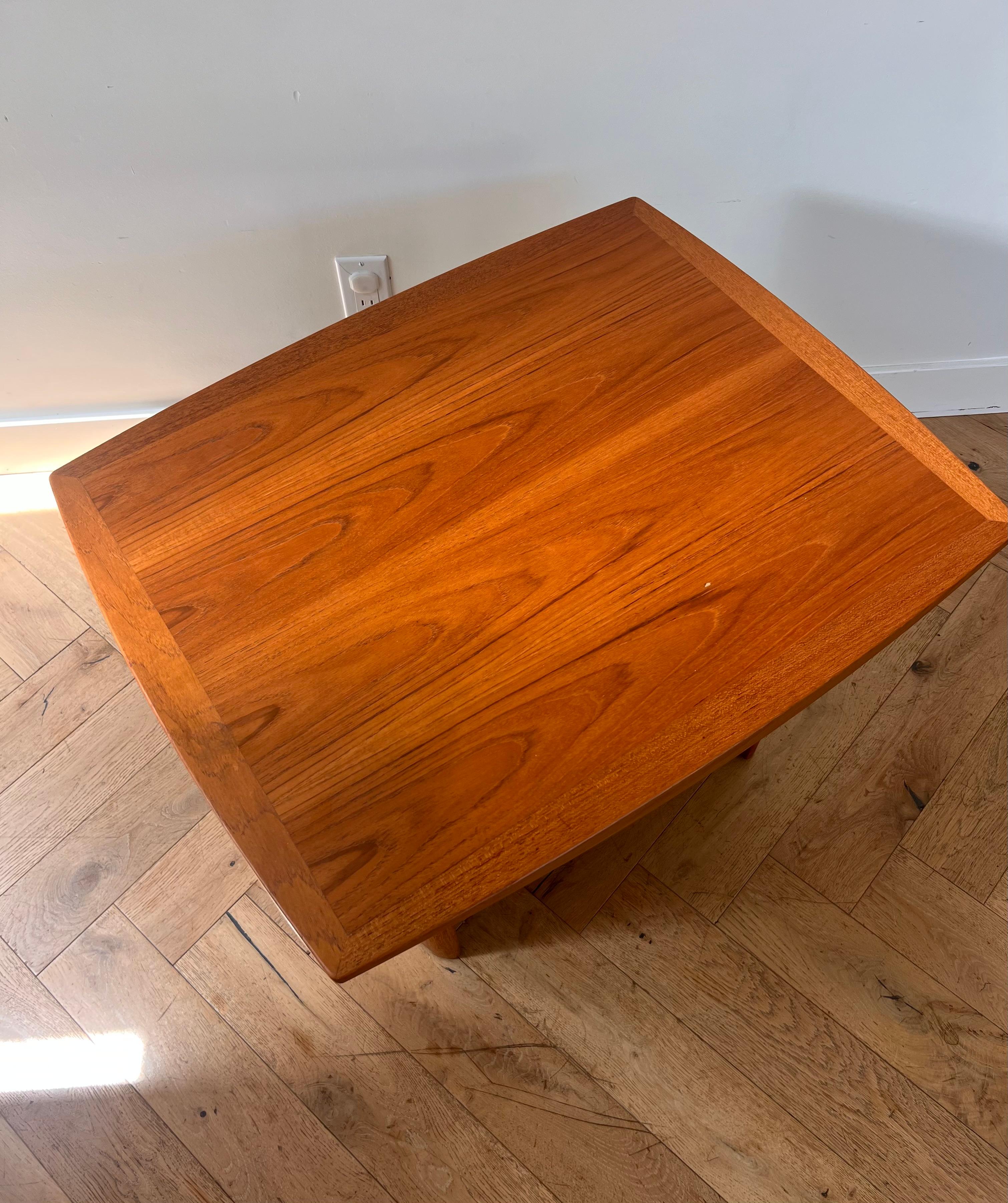 A mid century modern teak side table by Nordic Furniture, 20th century 2