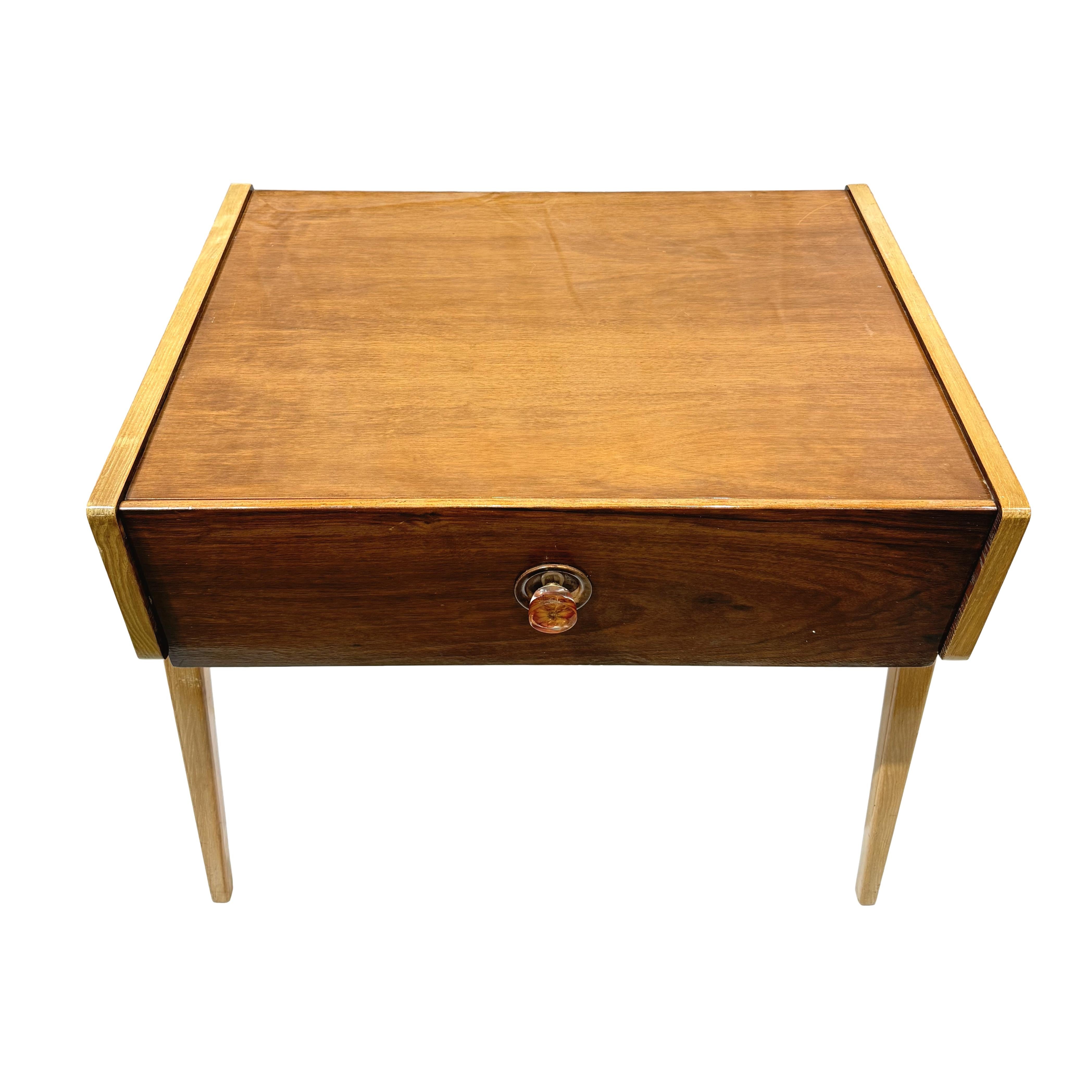 Table d'appoint bicolore moderne du milieu du siècle dernier, anglaise, vers 1960 en vente 1