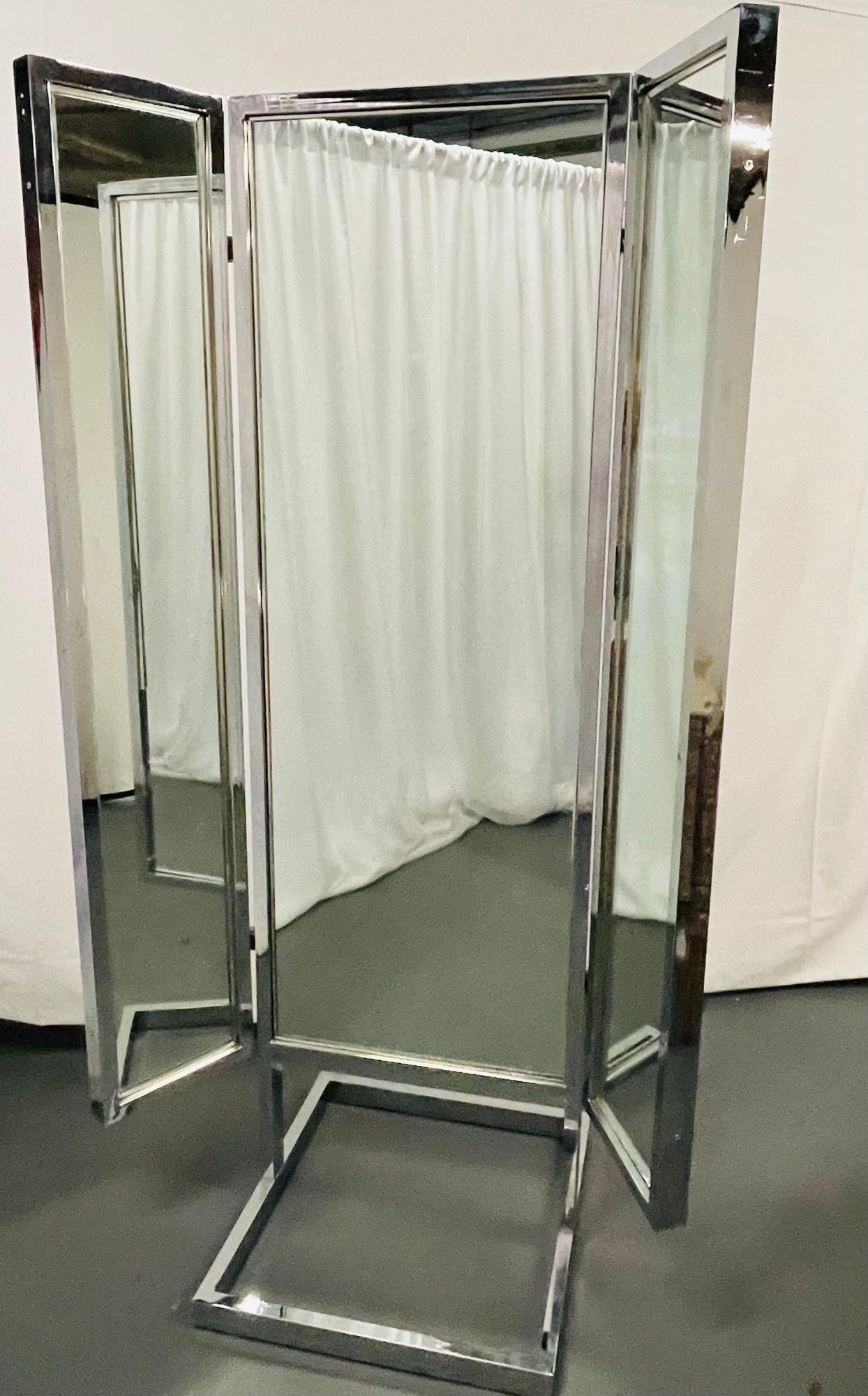 Mid Century Modern Trifold Cheval Mirror, Stahl und Chrom gerahmt, umkehrbar im Zustand „Gut“ im Angebot in Stamford, CT