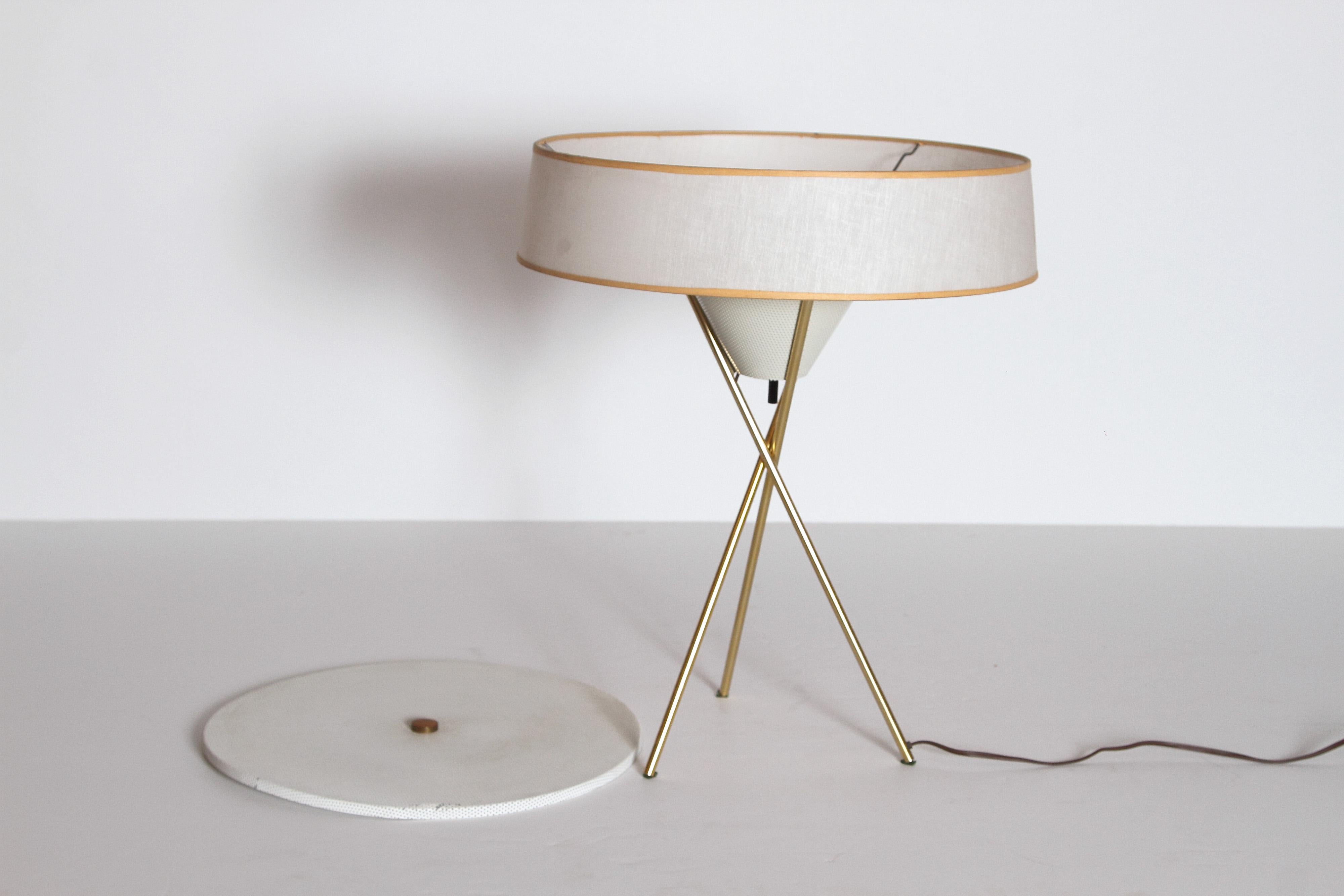 Mid-Century Modern Tripod Table Lamp by Gerald Thurston for Lightolier 4