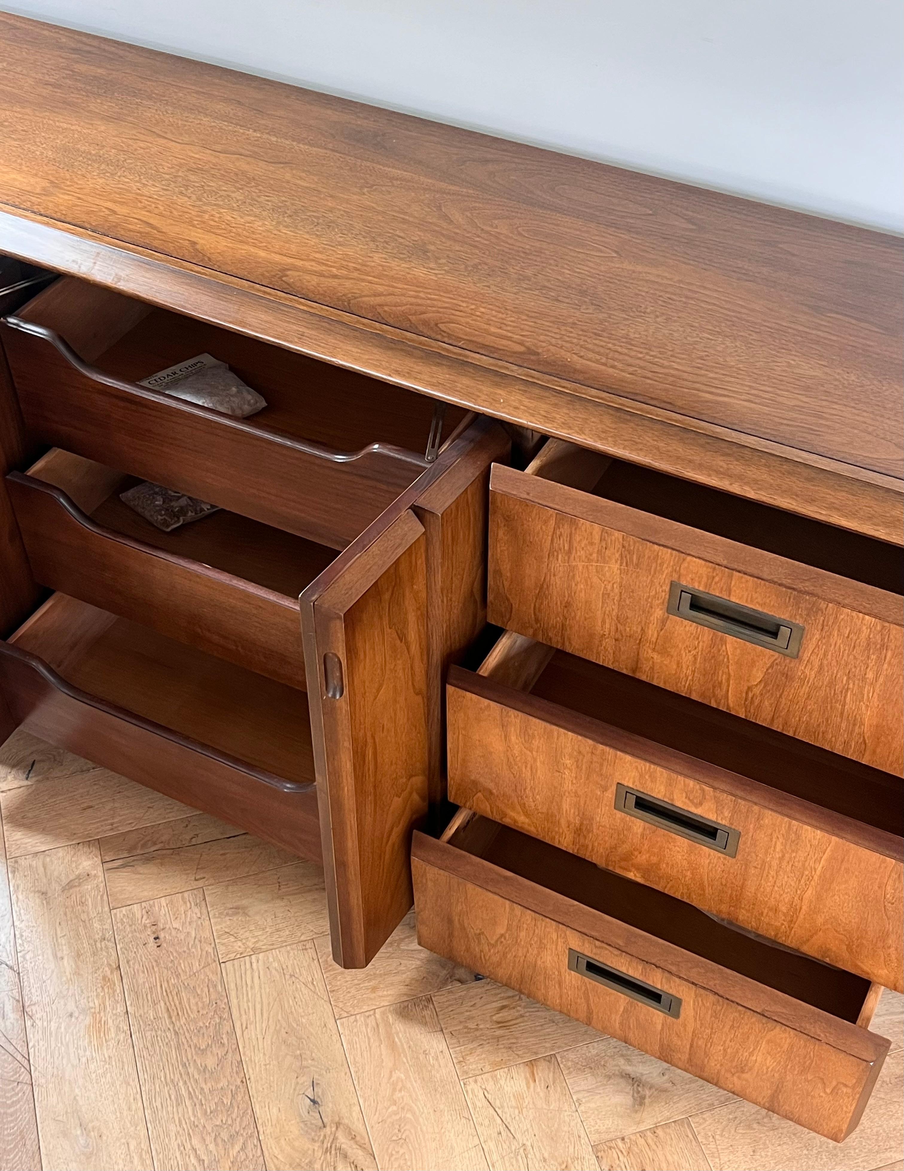 A mid century modern walnut wood nine-door dresser / sideboard, circa 1960 In Good Condition In View Park, CA