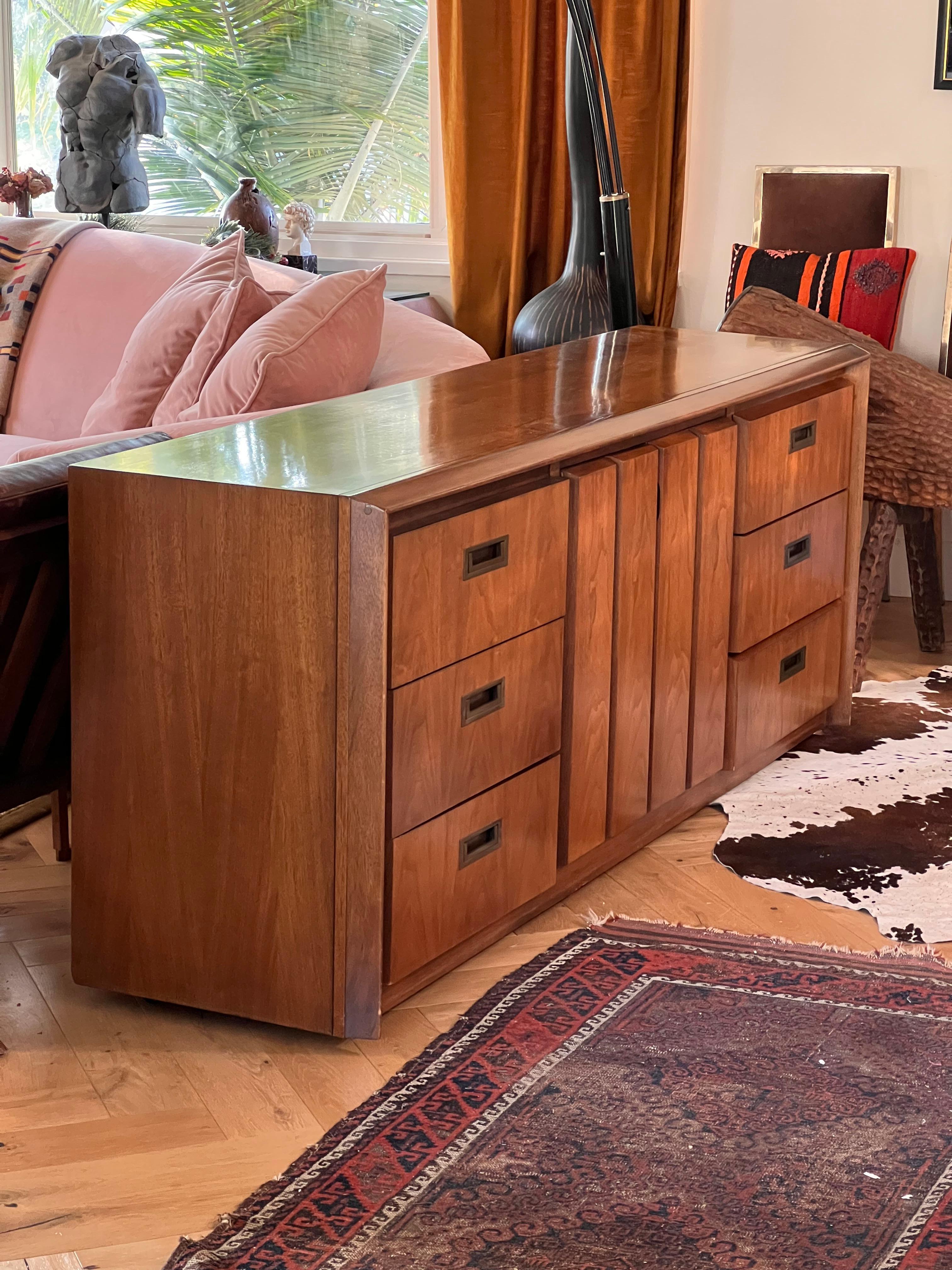 A mid century modern walnut wood nine-door dresser / sideboard, circa 1960 2