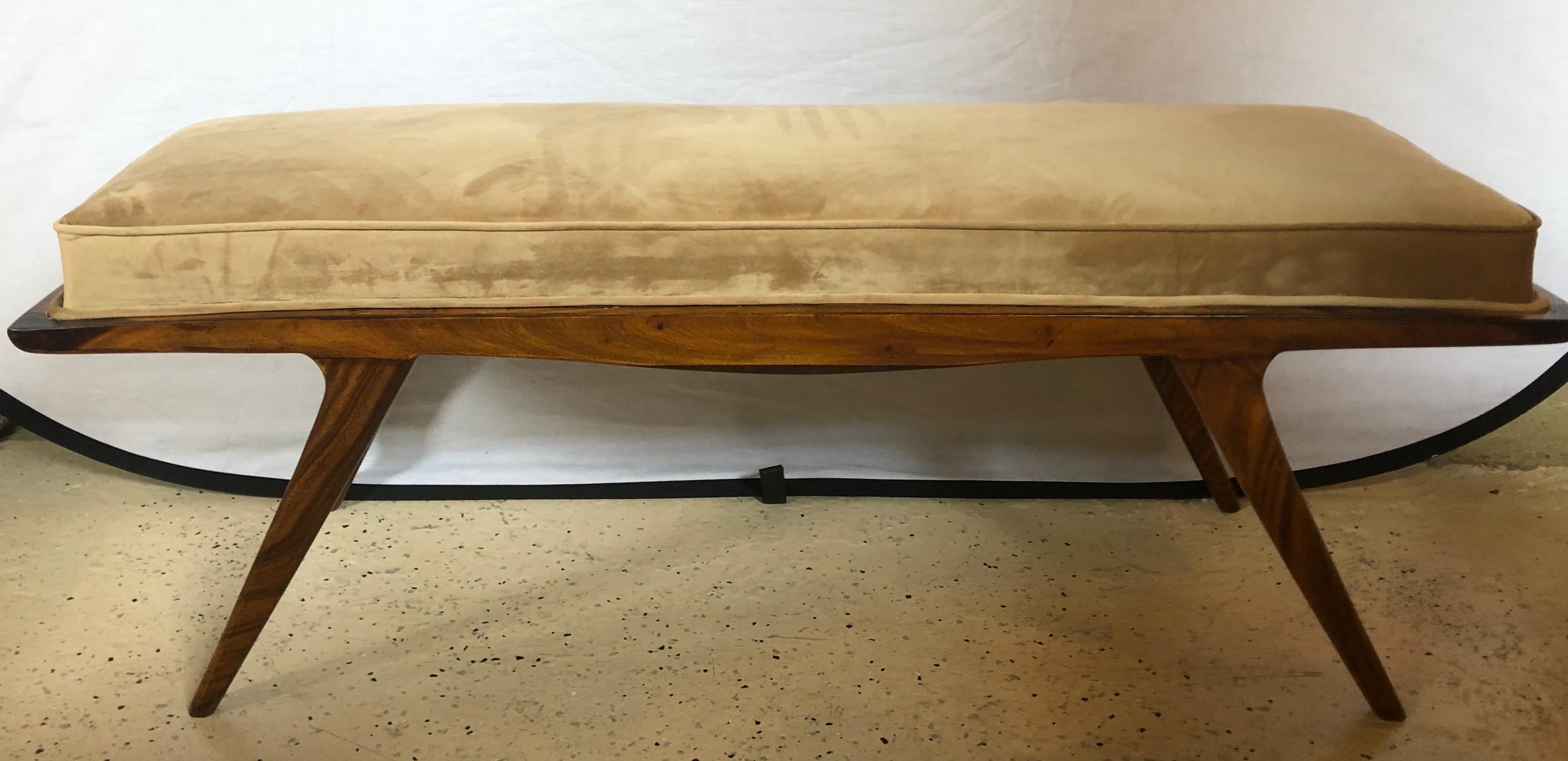 Mid-Century Modern Window Bench or Footstool in Newly Upholstered In Good Condition In Stamford, CT