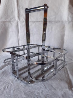 Ein versilbertes Bargeschirr aus der Mitte des Jahrhunderts, das dem  Jacques Adnet um 1930/1940