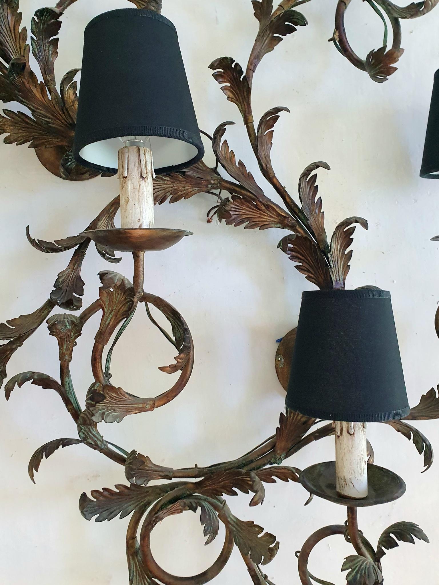A Mid-century Single Italian Wall Sconce Rococo Style For Sale 1