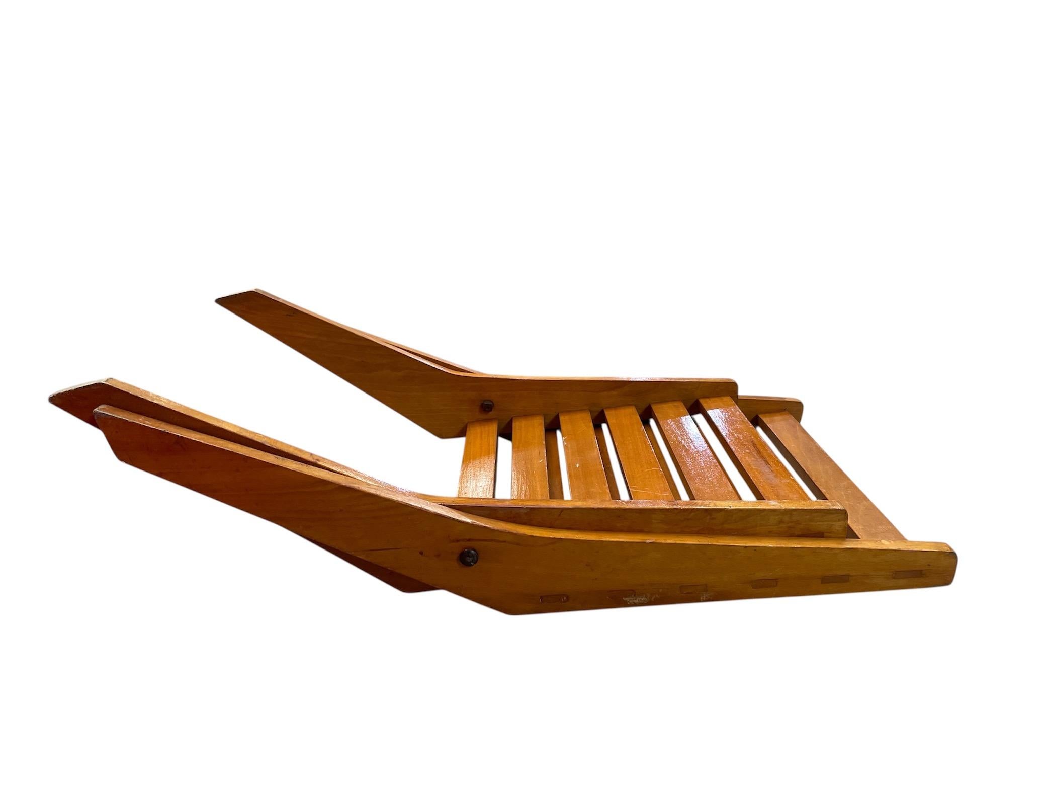 European A Mid-Century Slatted Folding scissor Chair For Sale