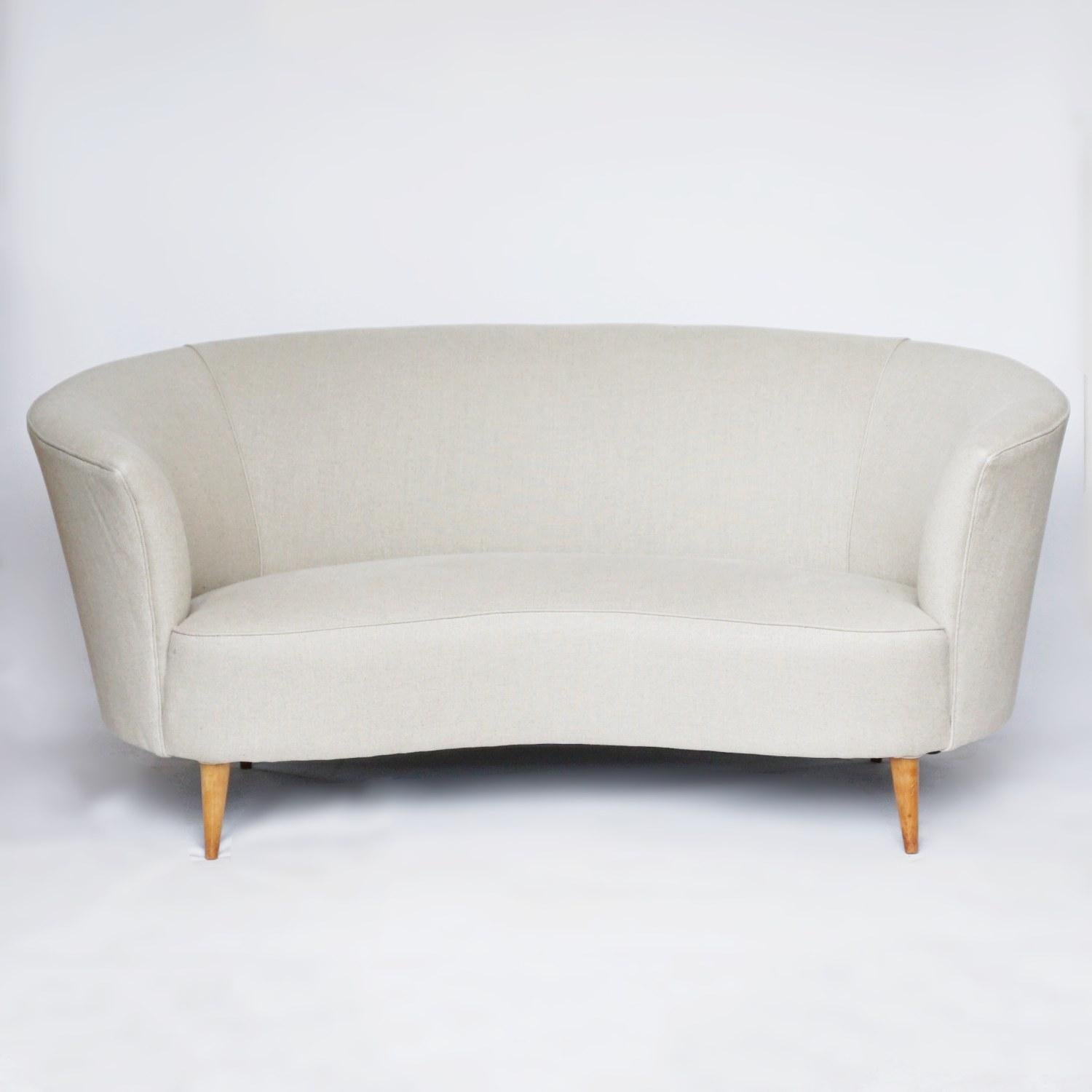 Mid-Century Modern Midcentury Sofa Attributed to Gio Ponti, Italian, circa 1950