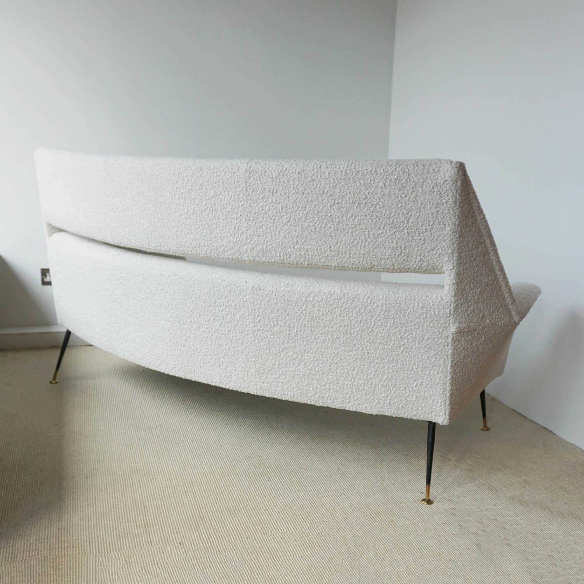 A Mid-Century Sofa by Gigi Radice for Minotti For Sale 2