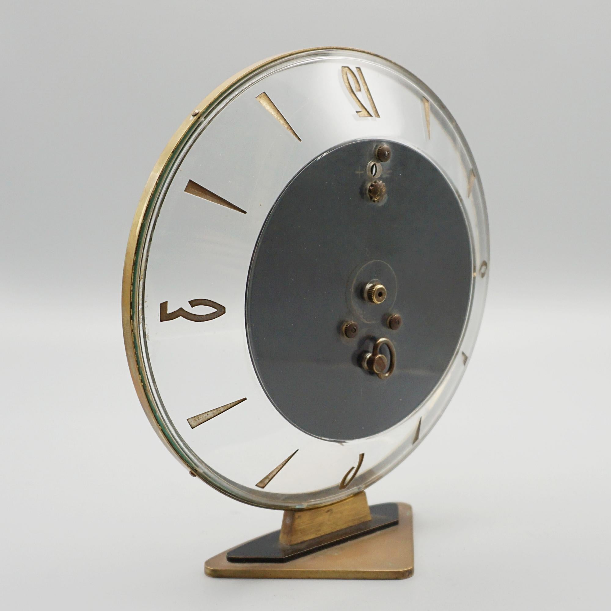 A Mid-Century Table Clock by Kaiser In Good Condition In Forest Row, East Sussex