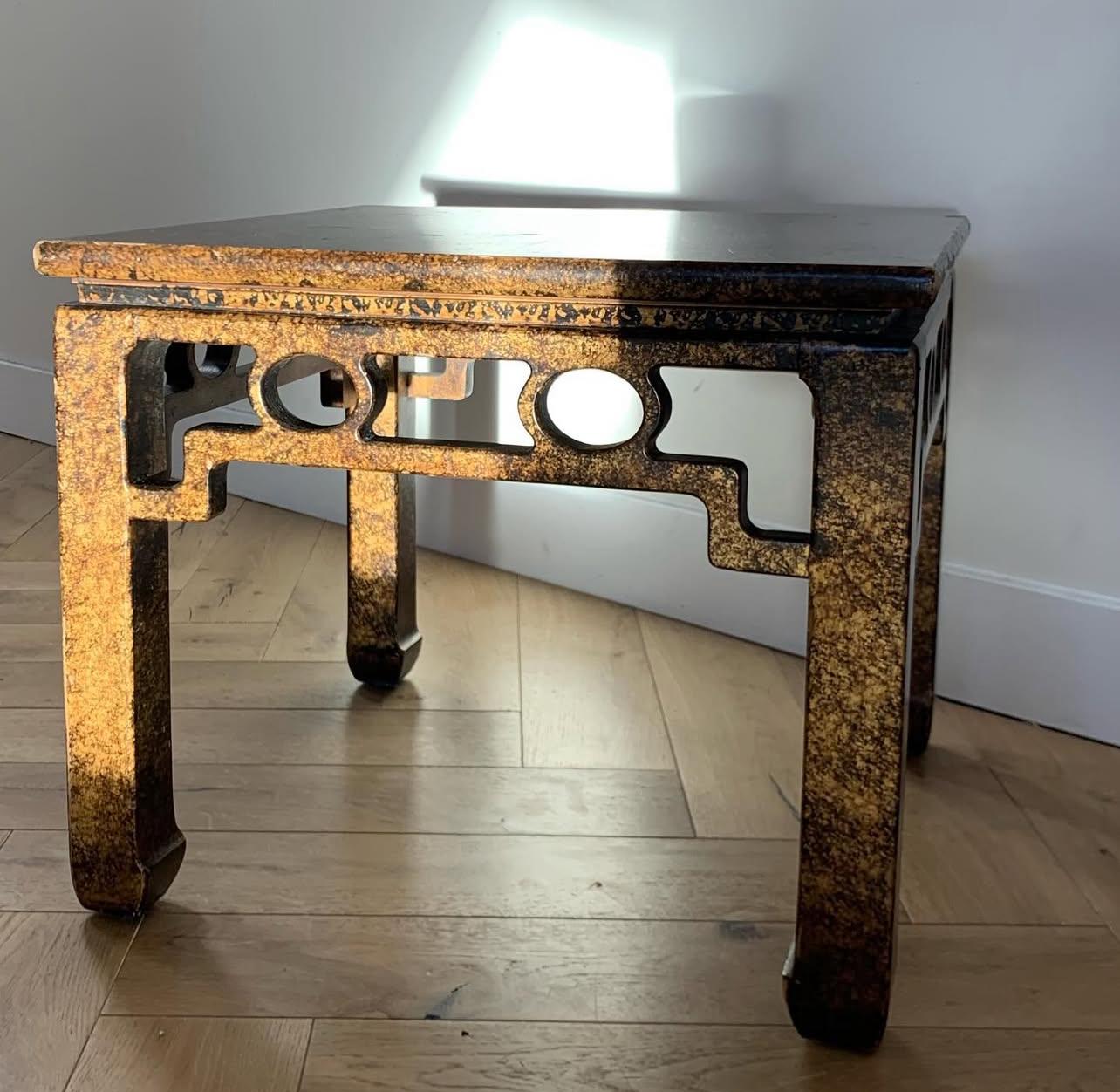 A mid century tortoise-shell lacquer side table by Henredon, circa 1970 2