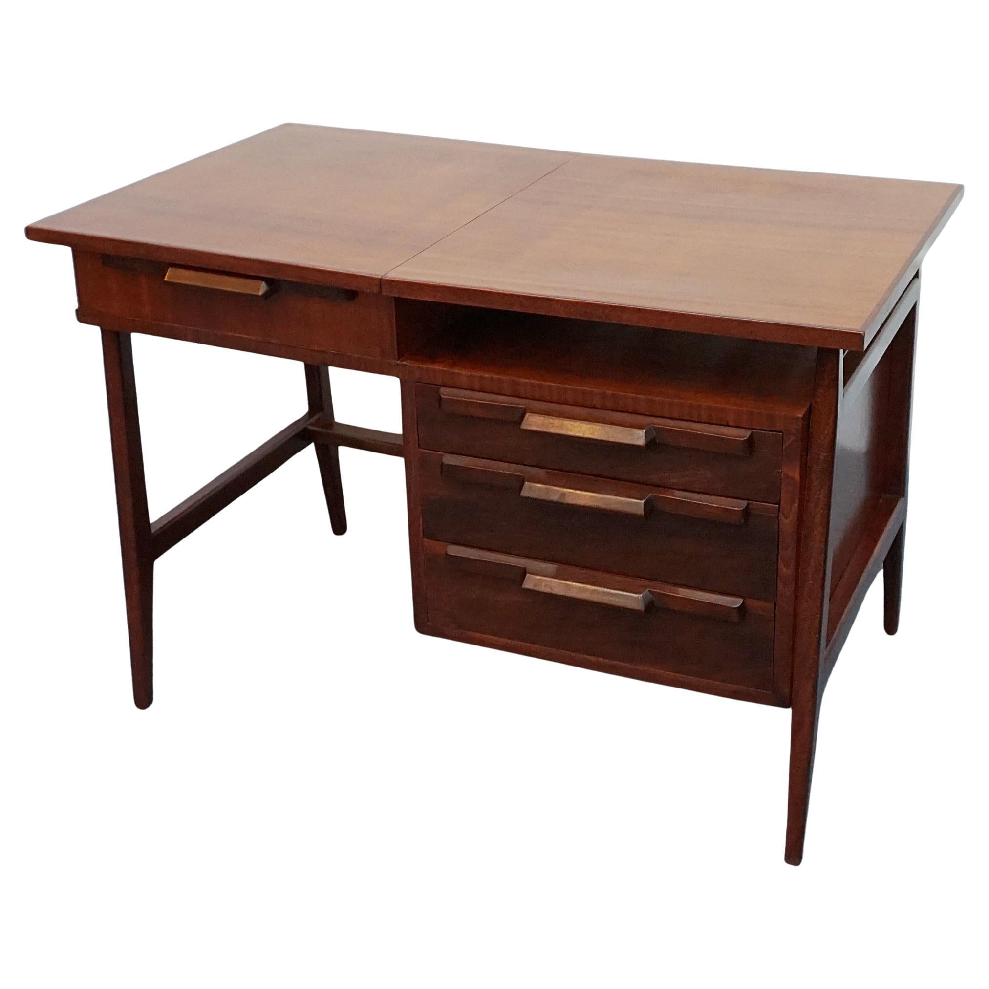 A Mid-Century Writing Desk Attributed to Gio Ponti For Sale