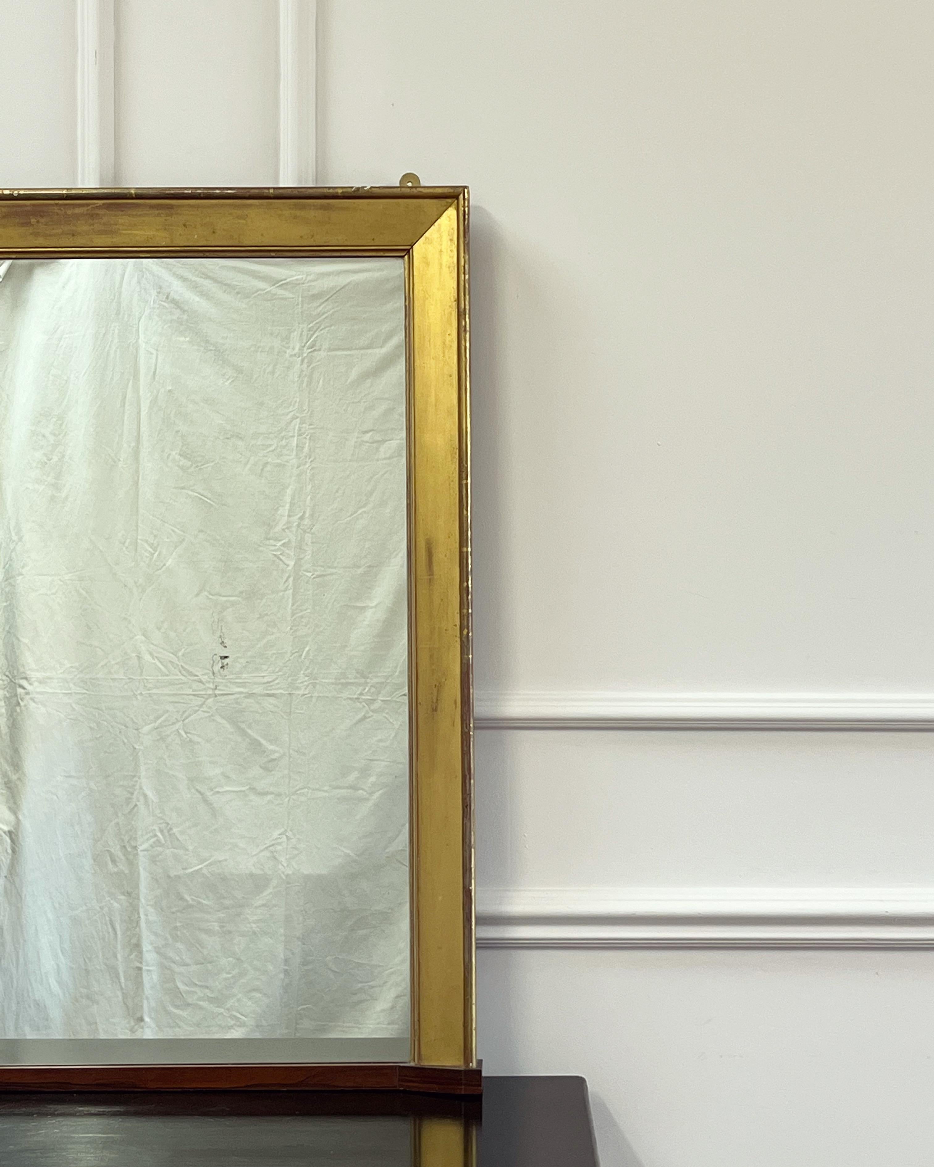 Ein englischer vergoldeter Spiegel aus der Mitte des neunzehnten Jahrhunderts  (Englisch) im Angebot