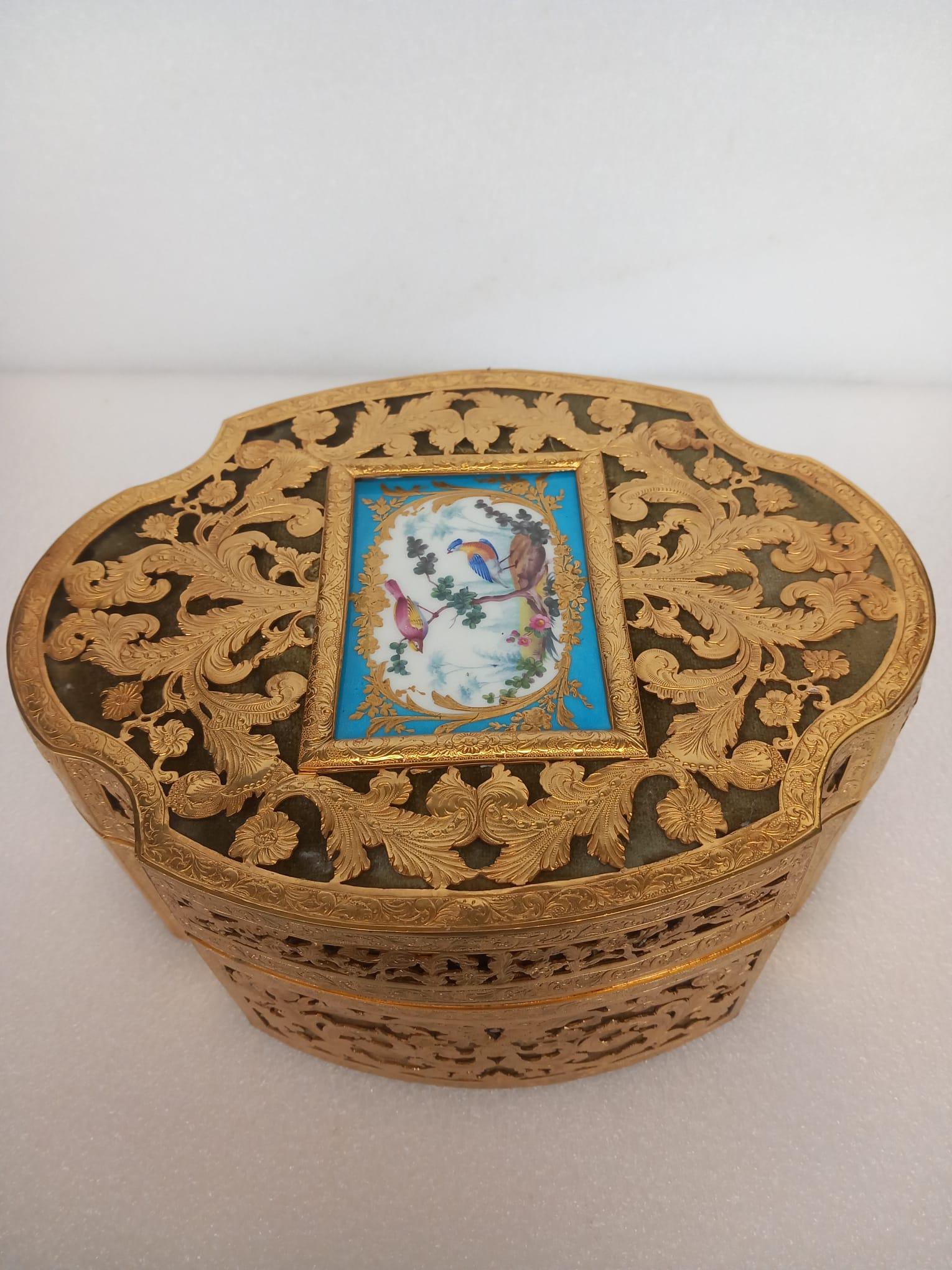 Cast A mid nineteenth century French ormolu casket For Sale