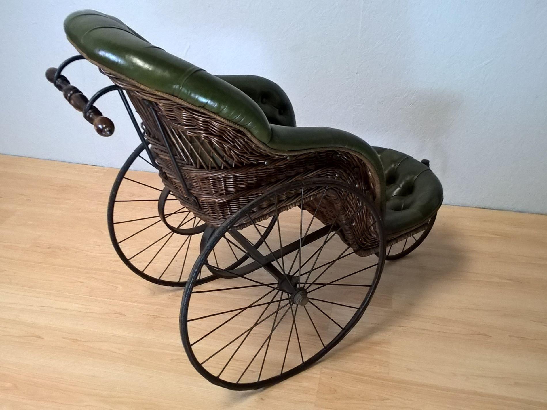 English Mid Victorian Iron Framed Bath Chair For Sale