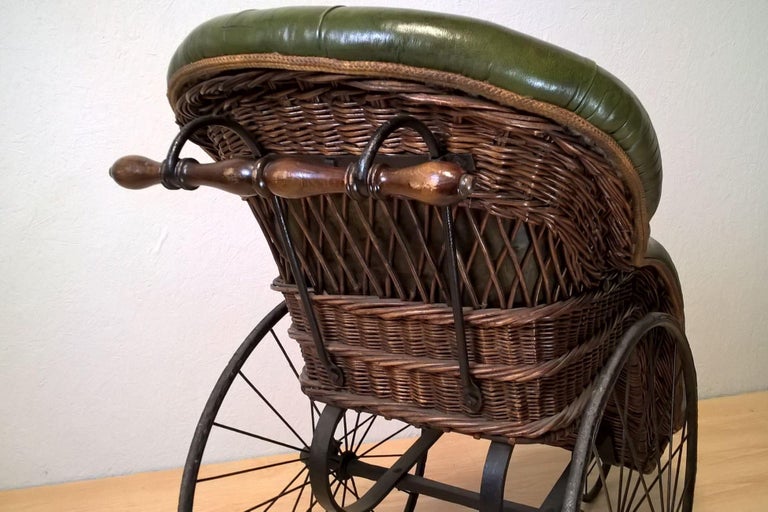 Mid Victorian Iron Framed Bath Chair For Sale at 1stDibs