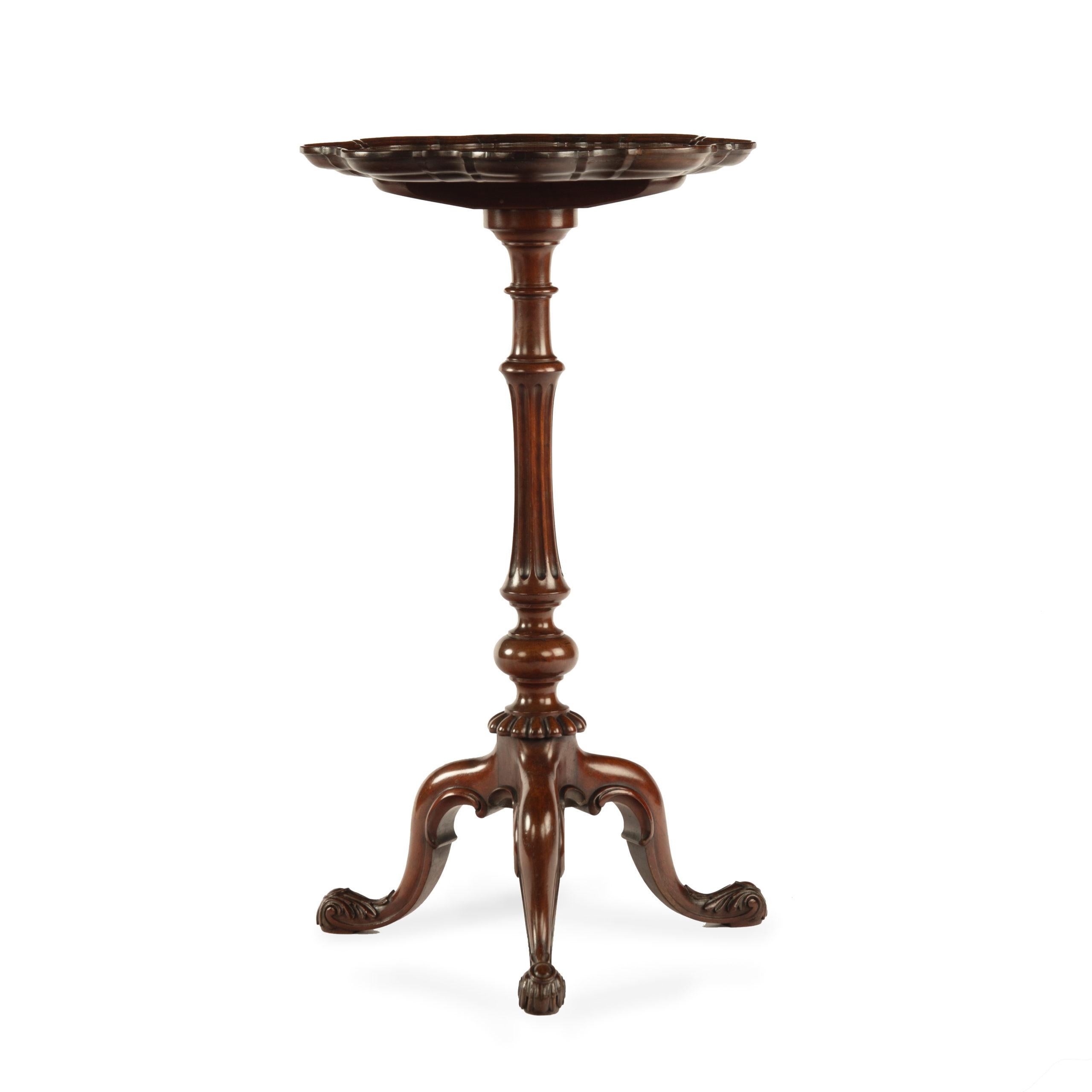 English A mid Victorian mahogany wine table attributed to Gillows For Sale