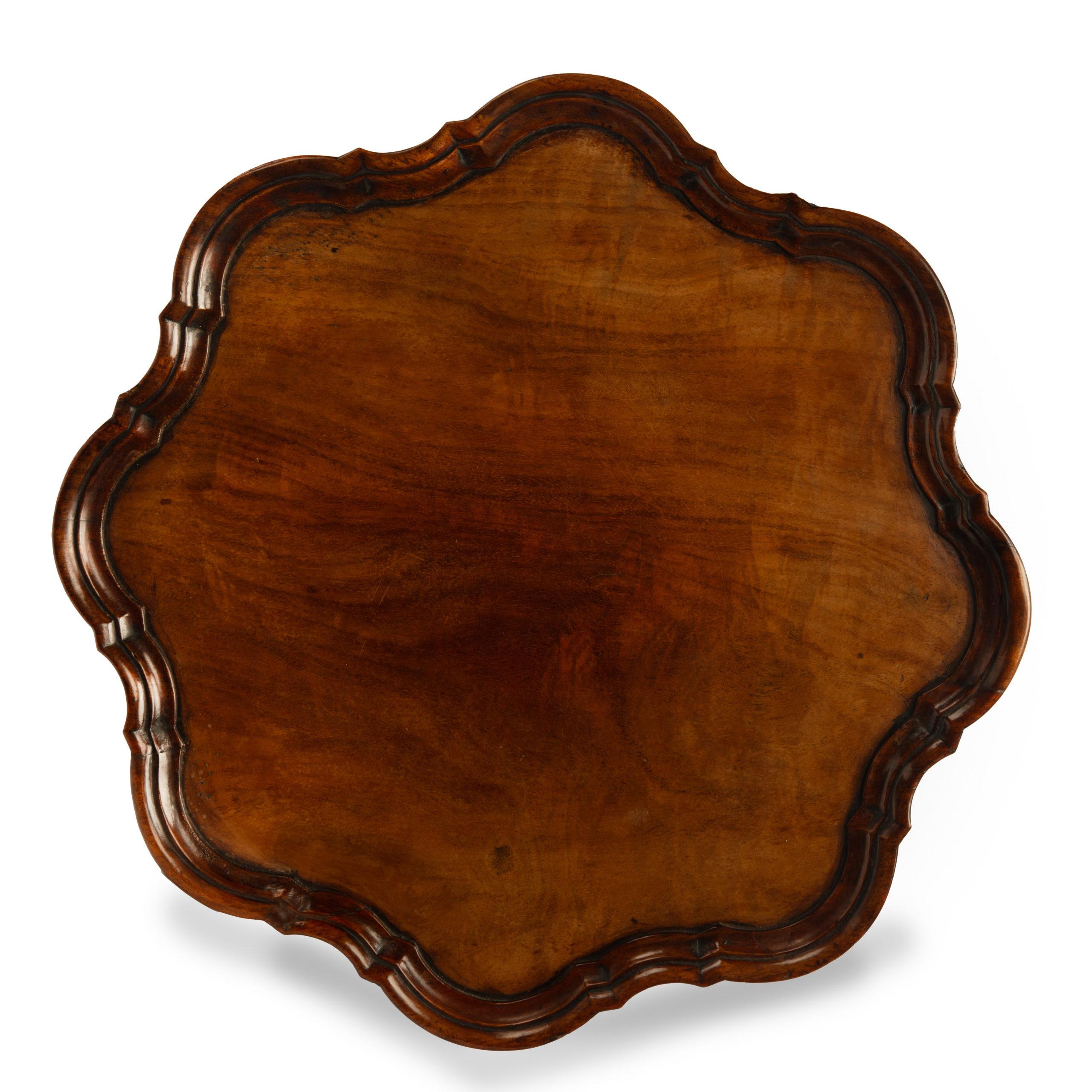 19th Century A mid Victorian mahogany wine table attributed to Gillows For Sale