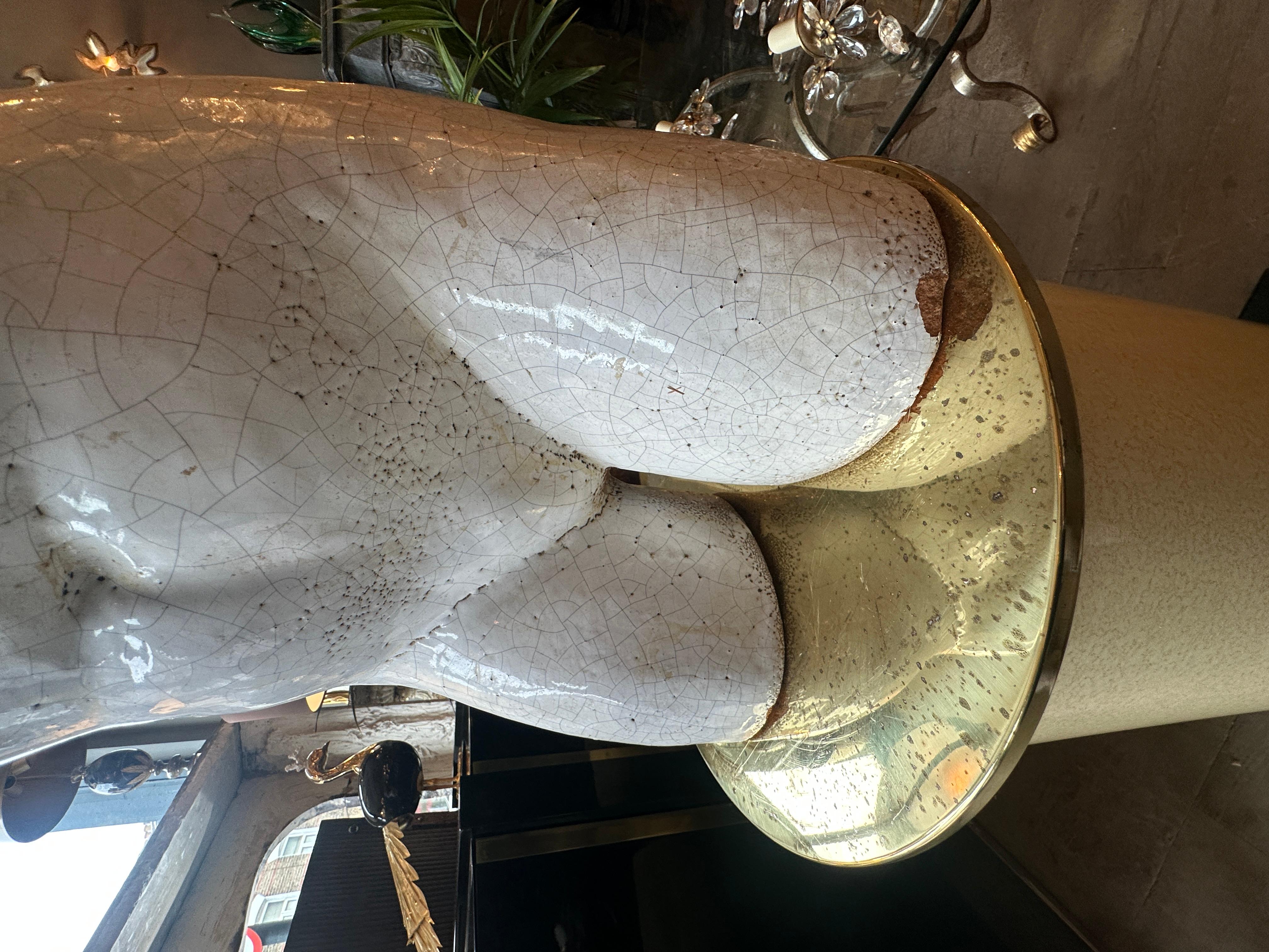 Buste de bondage français en terre cuite émaillée craquelée du milieu du siècle en vente 4