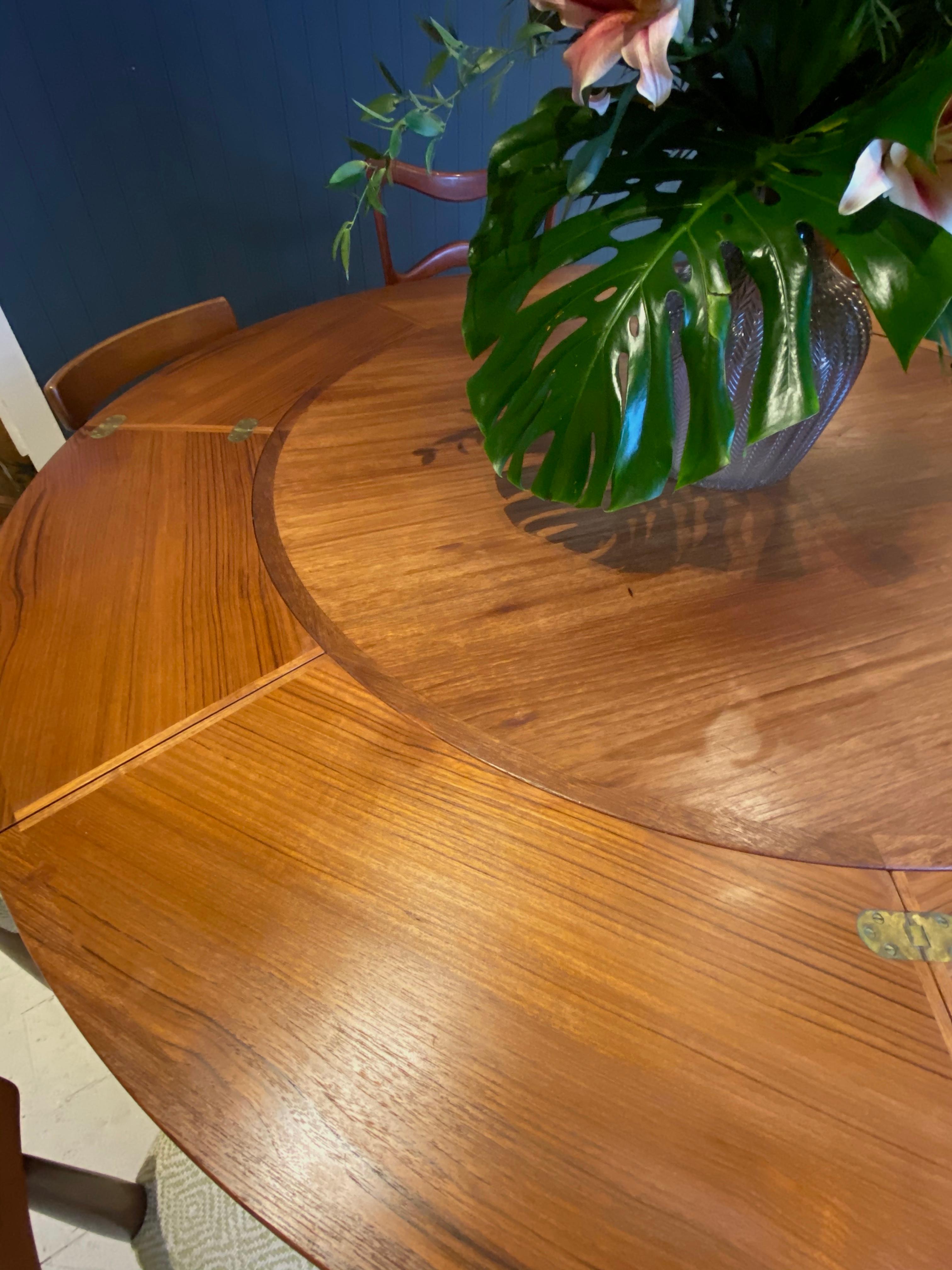 Midcentury Danish Teak Circular Extendable Flip-Flap Dining Table by Dyrlund 5