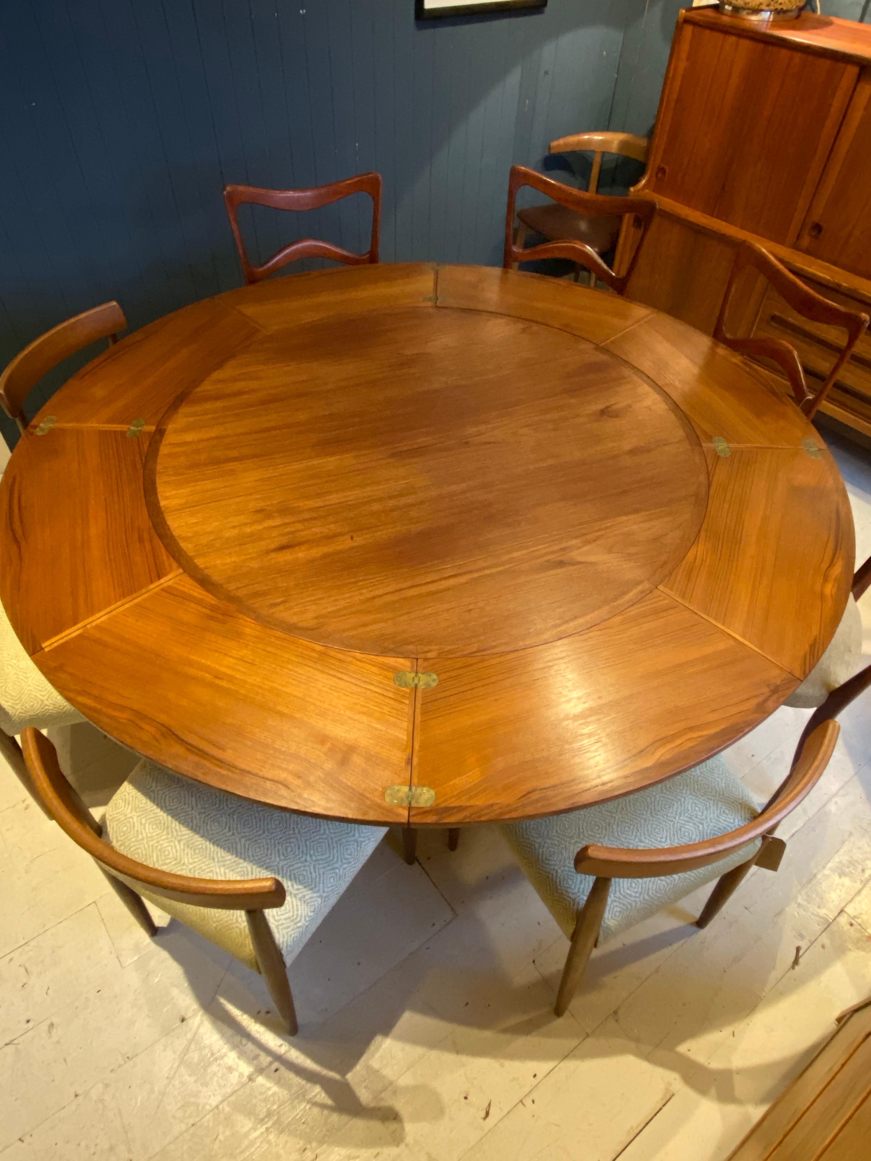 Midcentury Danish Teak Circular Extendable Flip-Flap Dining Table by Dyrlund 9