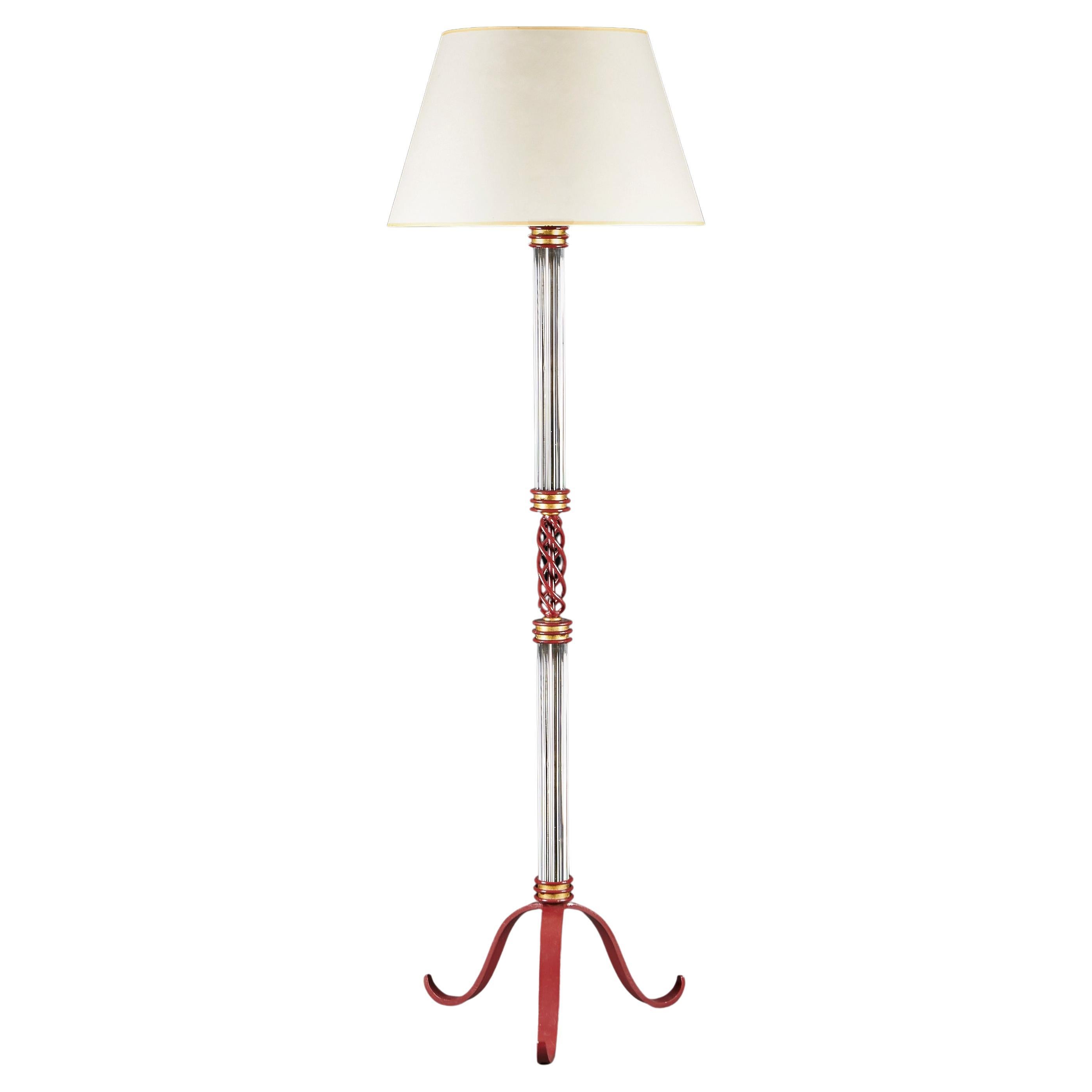 Lampe standard en verre du milieu du siècle dernier d'après Jules Leleu en vente
