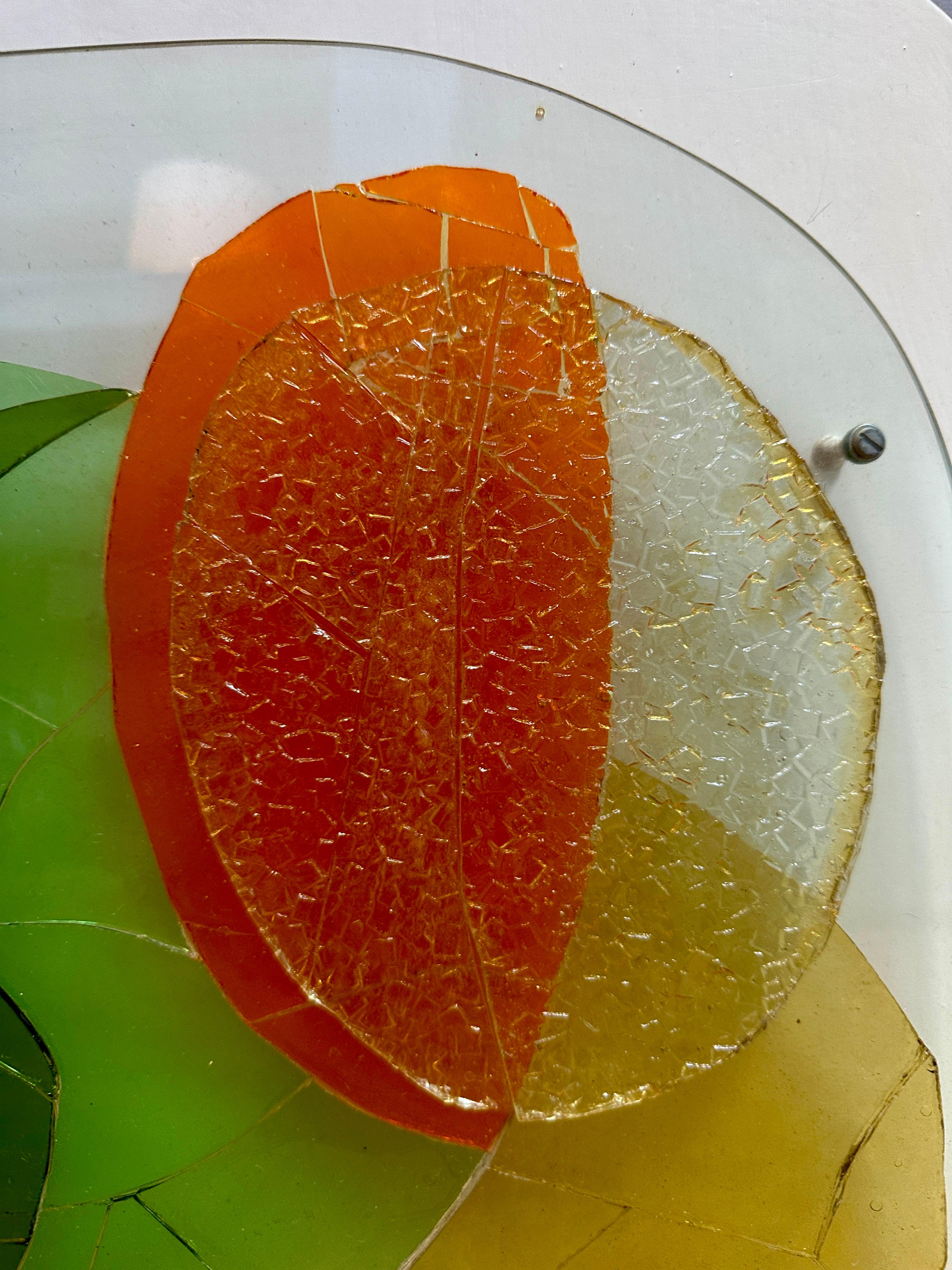 Ein Midcentury Vibrant Dekorative Glas Stück Wandkunst (Glaskunst) im Angebot