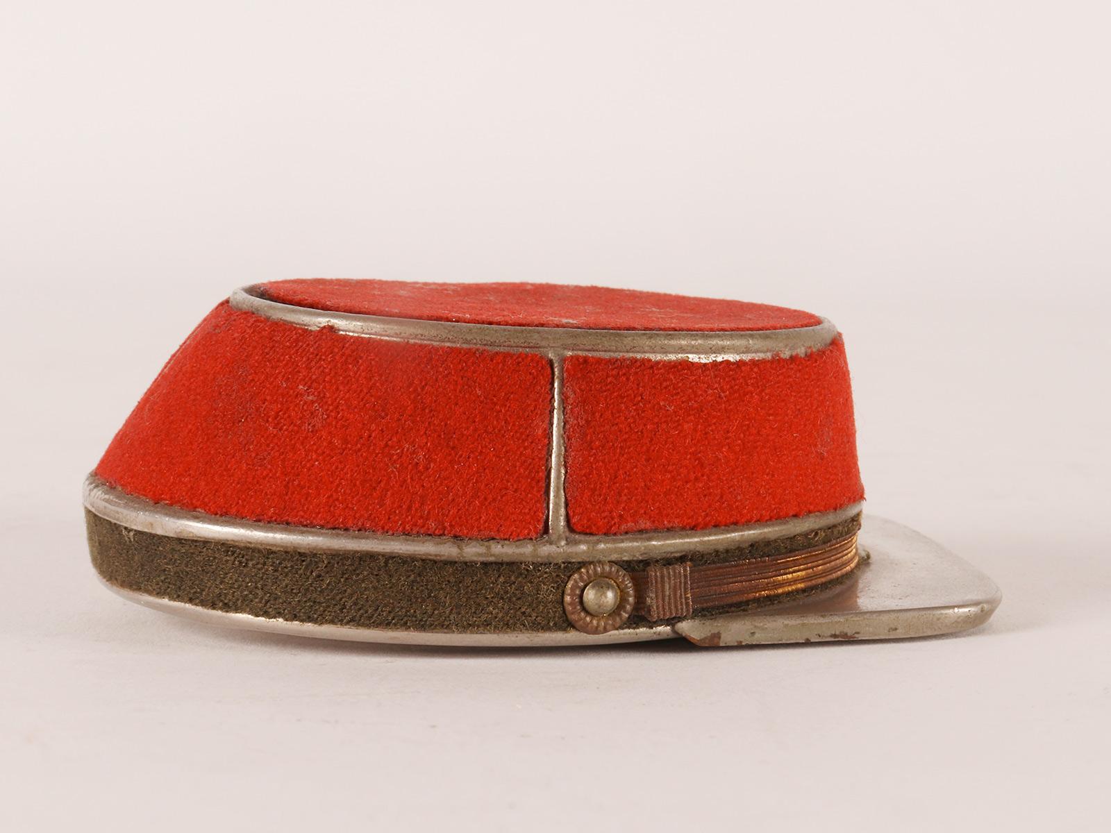 French A military cap snuffbox, Paris, France beginning of 20th century For Sale