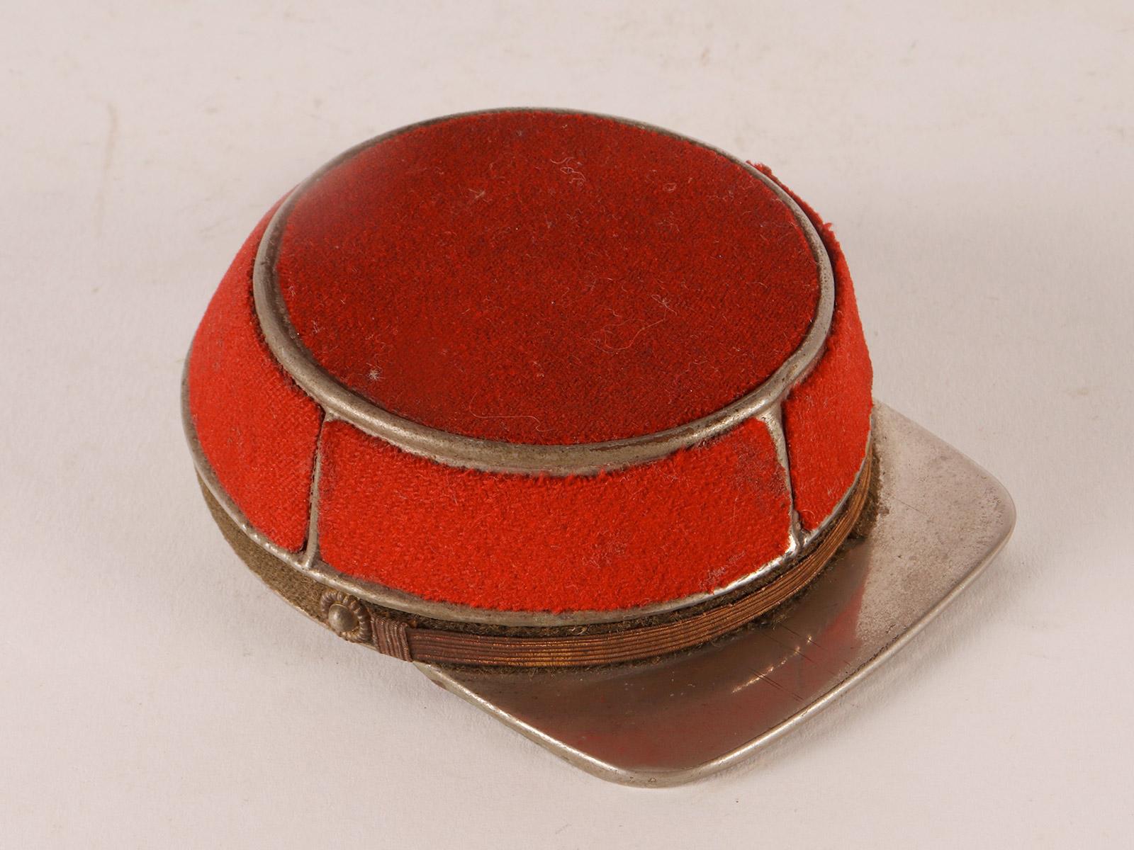 20th Century A military cap snuffbox, Paris, France beginning of 20th century For Sale
