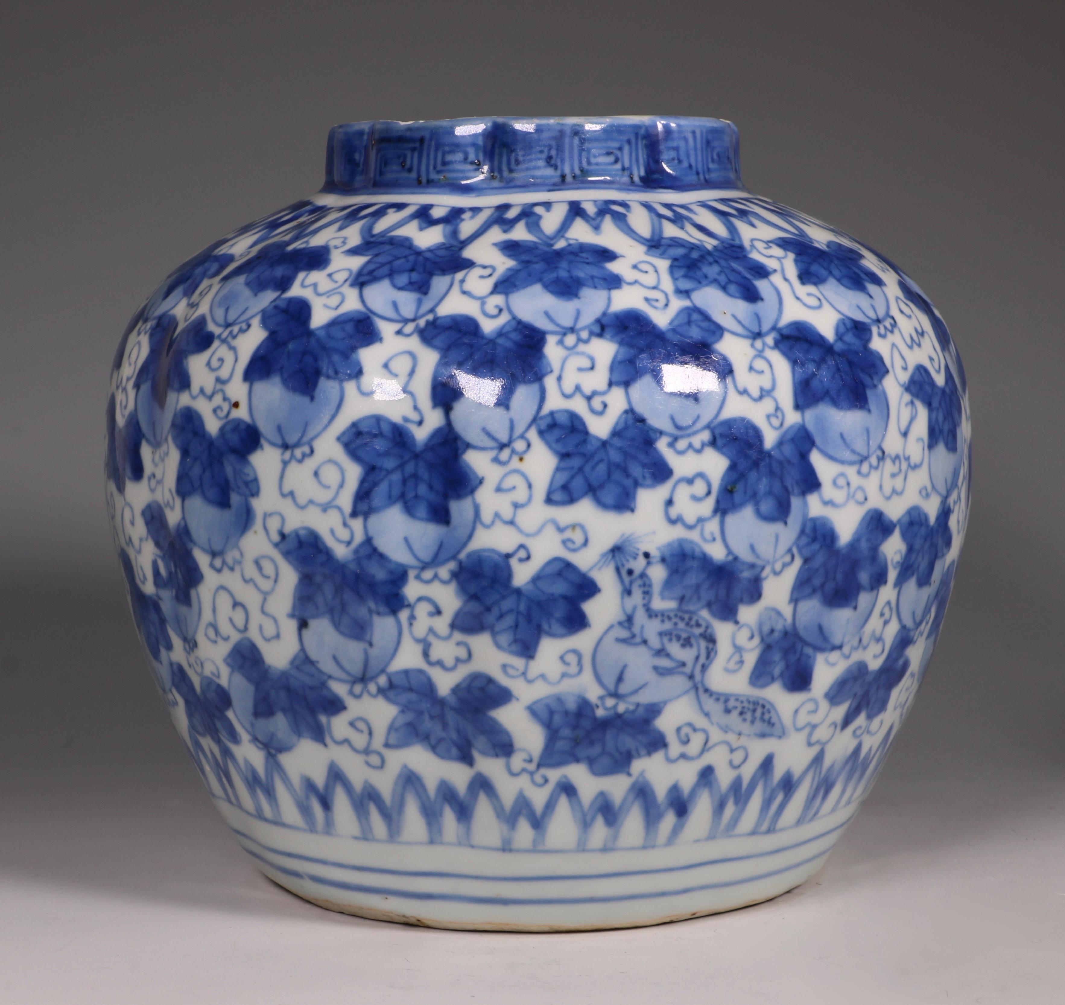 Fired Chinese Porcelain Ming Blue and White Jar Wanli Late 16th Century For Sale