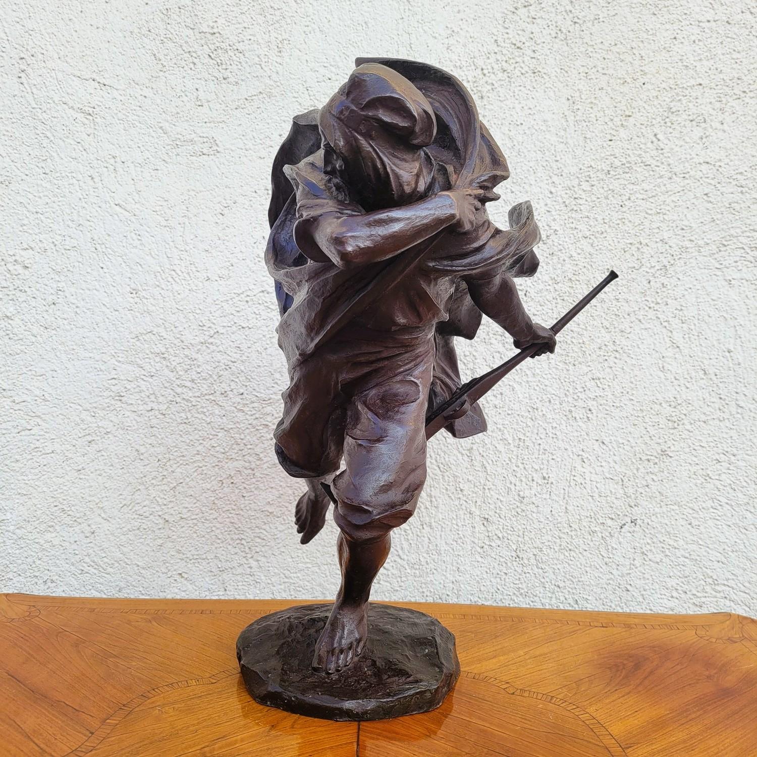 A Miniati, Arab Warrior, Signed Orientalist Bronze, Early 20th Century In Good Condition For Sale In MARSEILLE, FR
