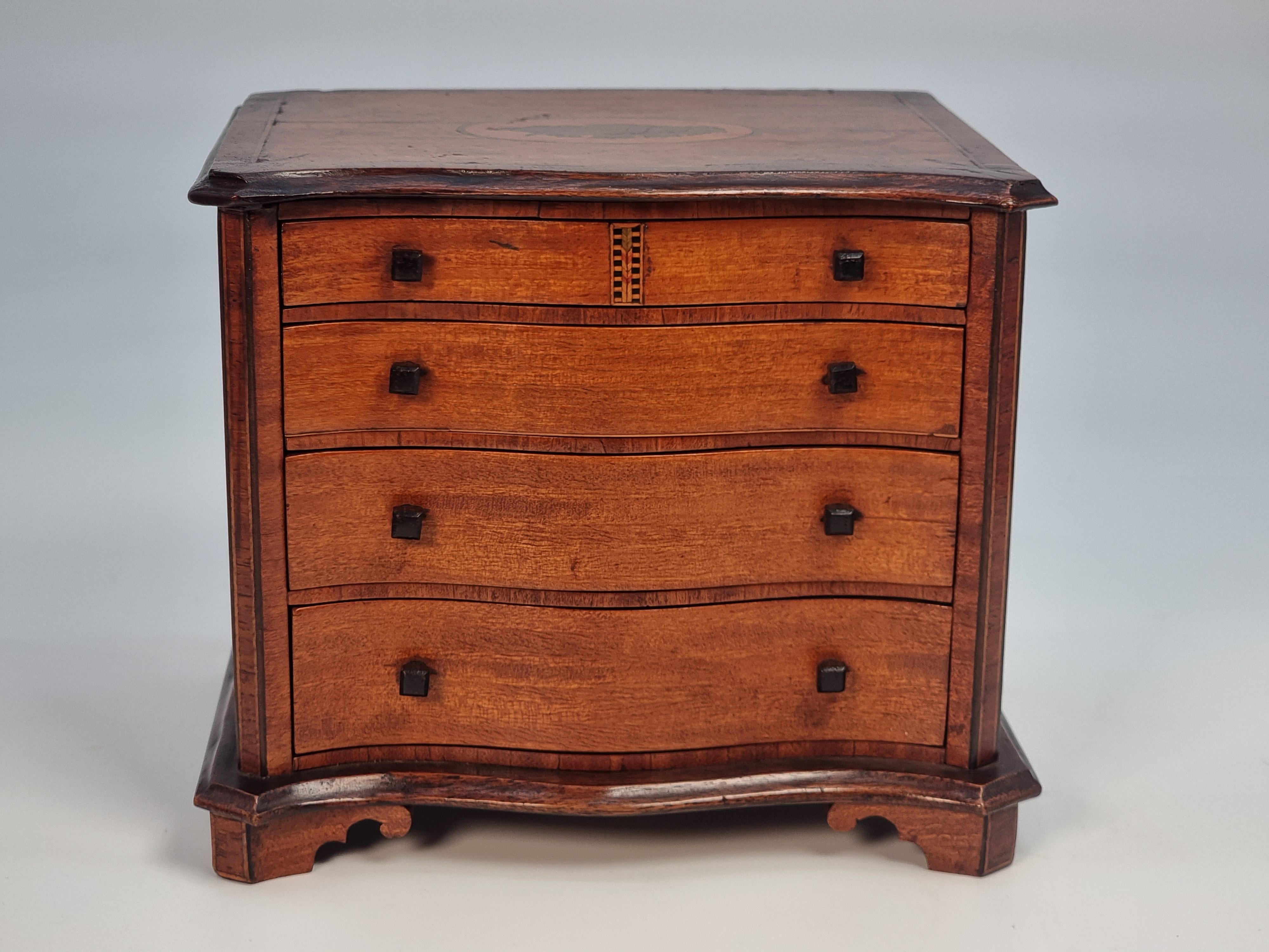 A miniature 18th C style mahogany English serpentine chest of drawers 1907 For Sale 2