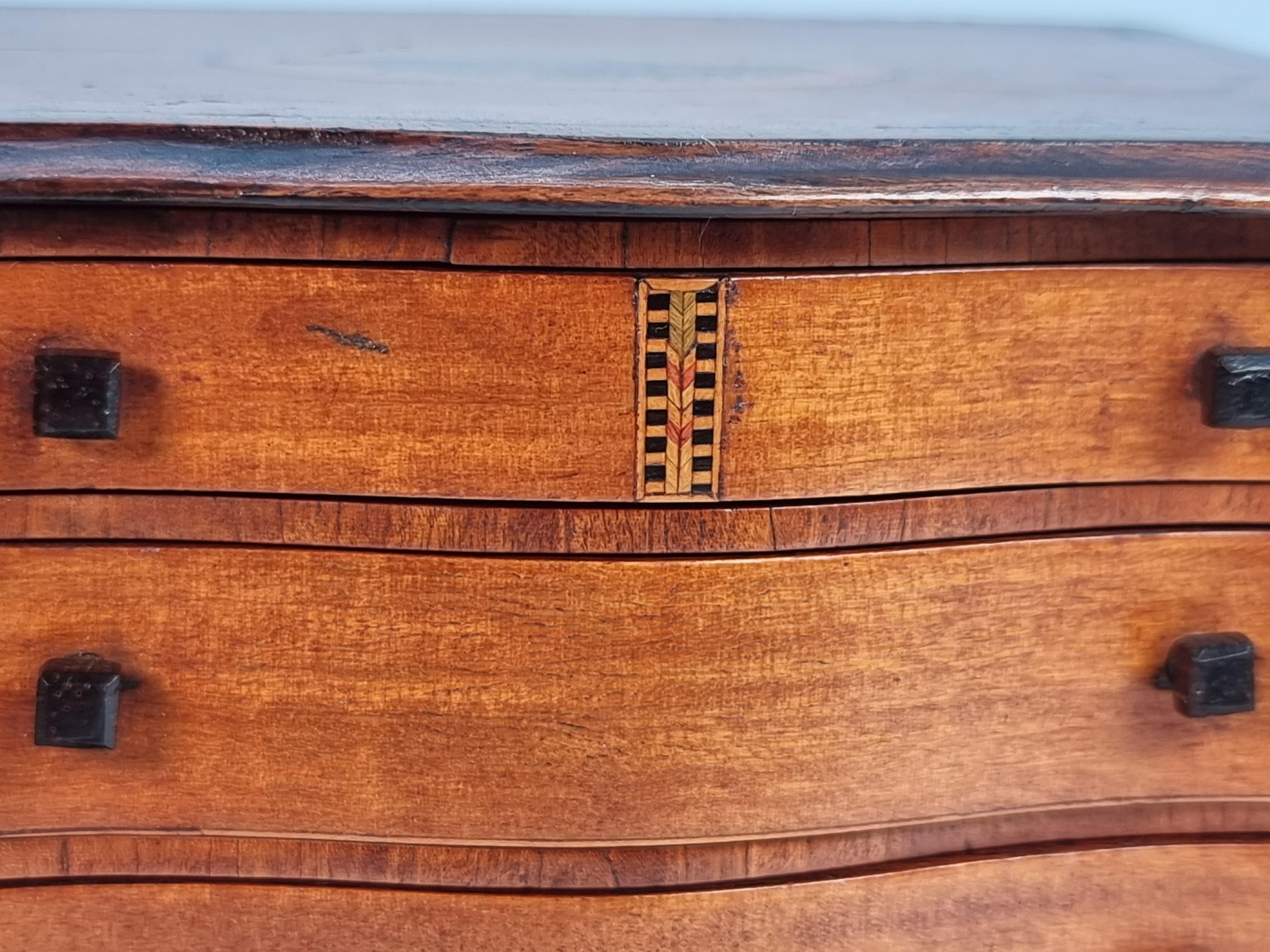 A miniature 18th C style mahogany English serpentine chest of drawers 1907 For Sale 5