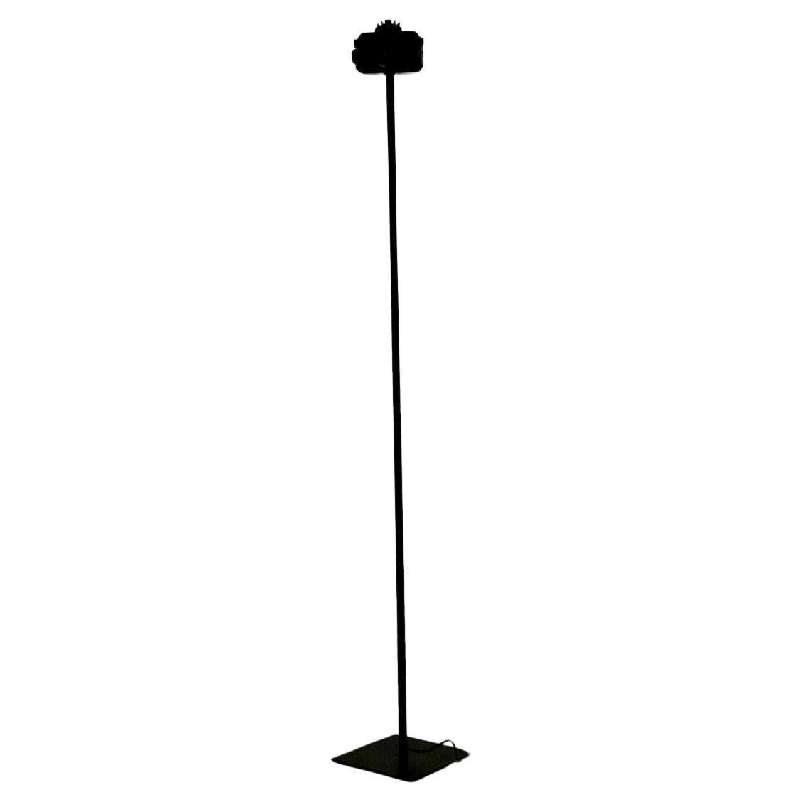 A minimal and radical adjustable floor lamp, Post-Modernist, Bauhaus, Constructivist, Memphis, square black lacquered metal base with 