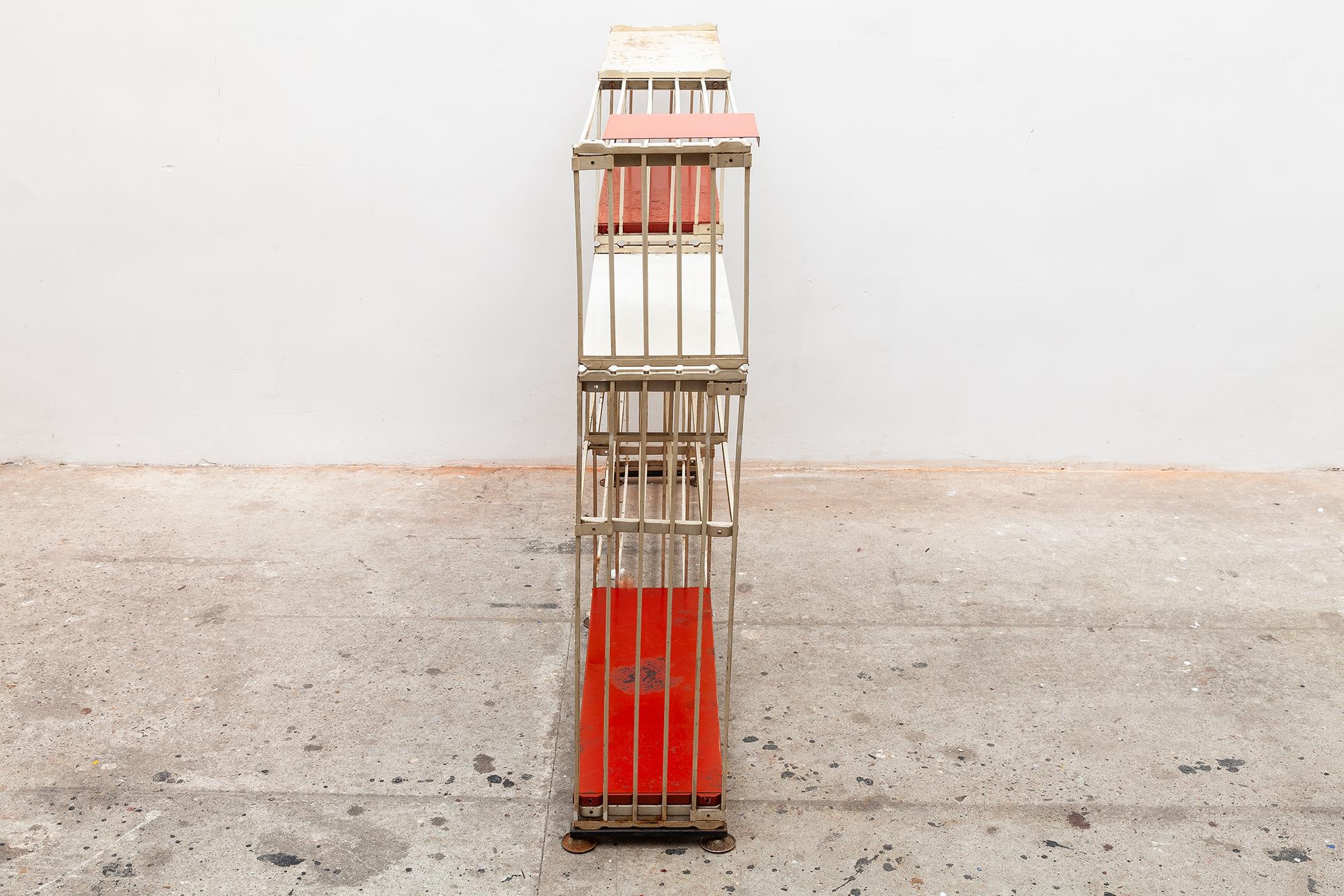 Minimalistisches freistehendes Bücherregal aus Draht von Tjerk Reijenga für Pilastro (Bauhaus) im Angebot