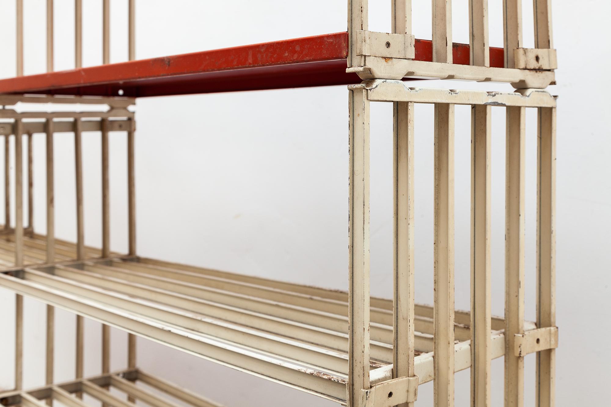 Bauhaus Minimalist Free-Standing Wire Bookshelf by Tjerk Reijenga for Pilastro For Sale