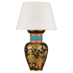 Un vase Minton en tant que lampe