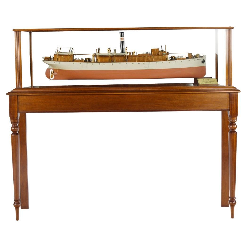 Un modelo de astillero con fondo de espejo del 'S.S. Scott', por Garston de Liverpool, 1904 en venta