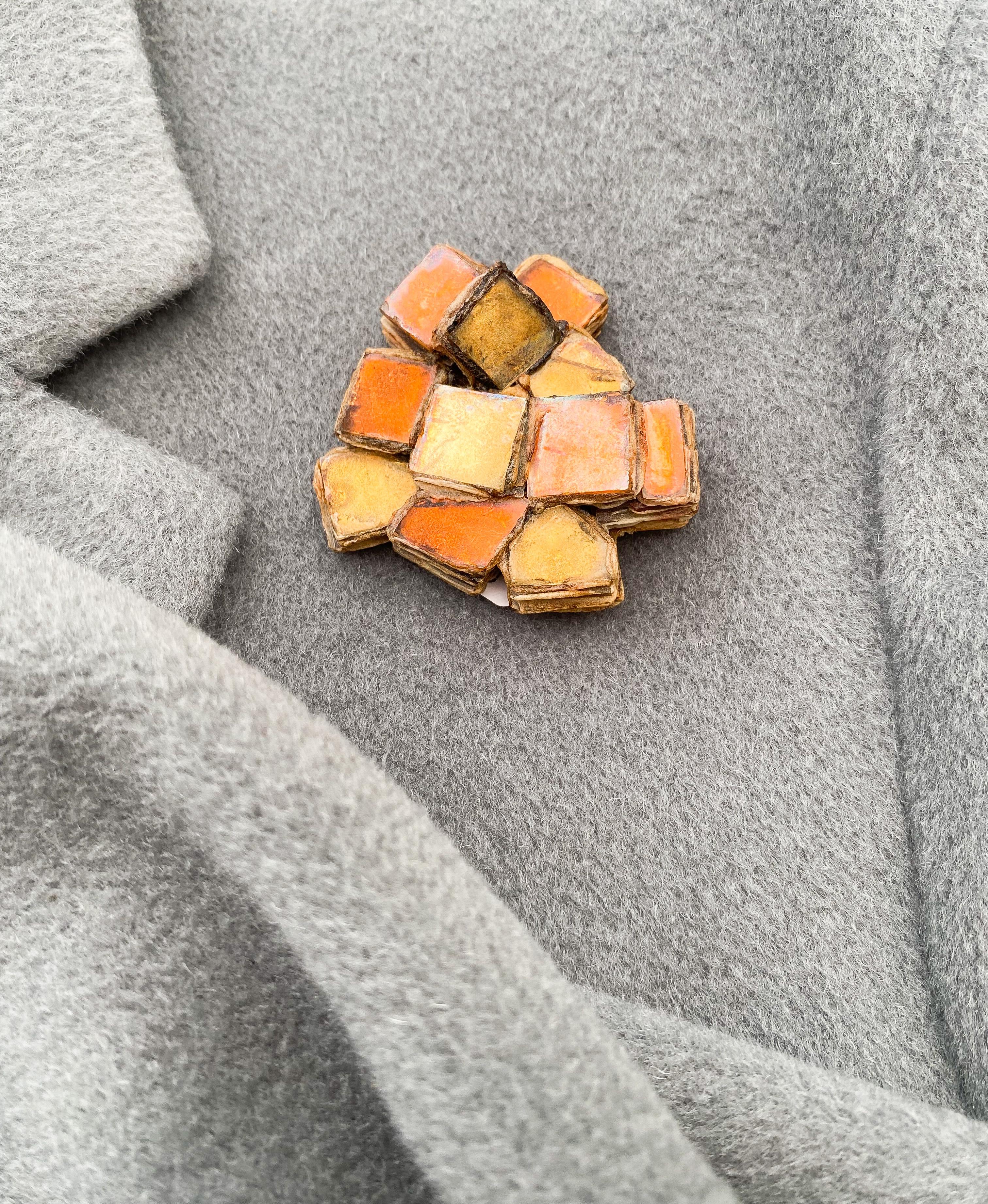 Spilla e orecchini in vetro specchiato e talousel, Line Vautrin, Francia, anni '60 in vendita 5