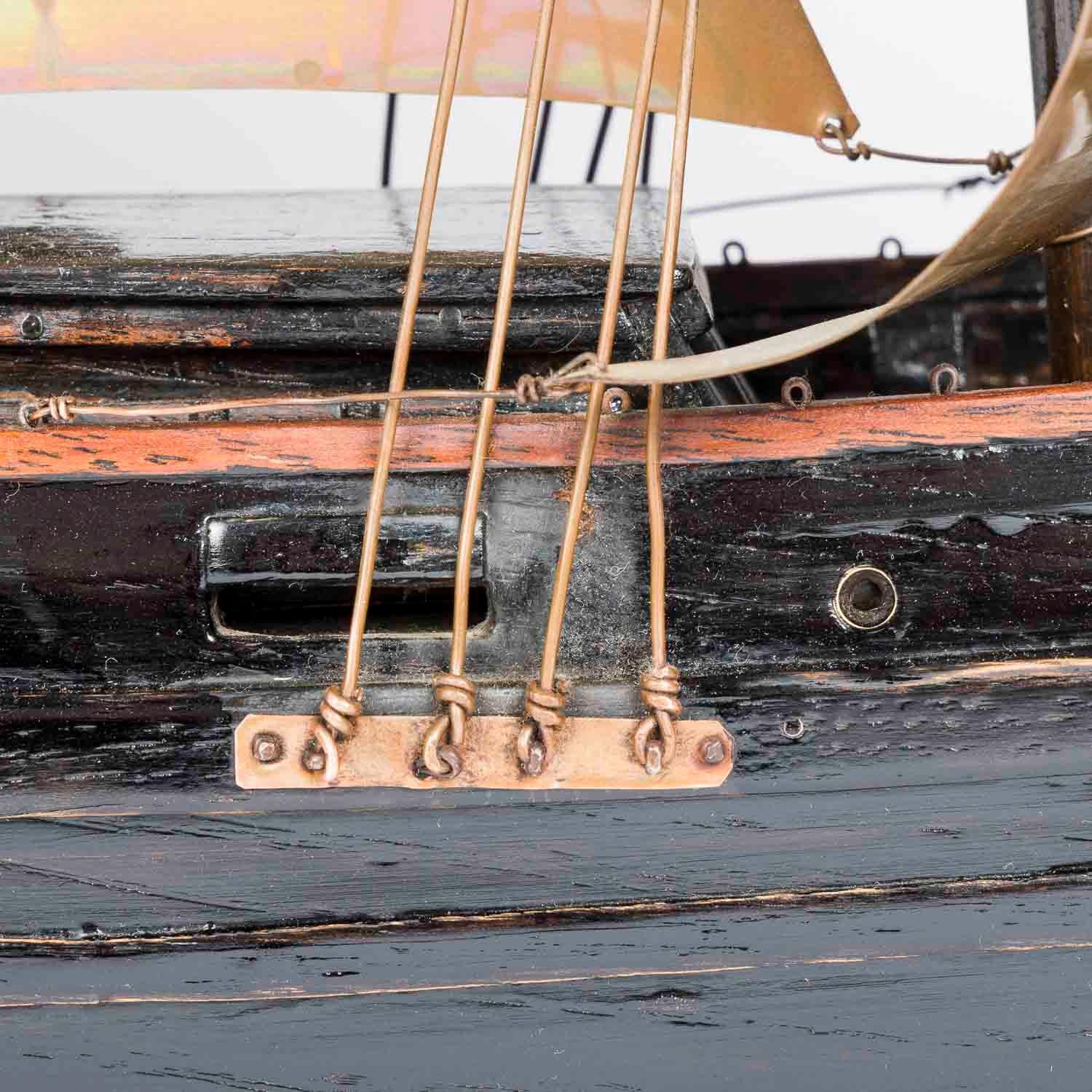A model of a three mast sailing ship Golden Horizon en venta 4