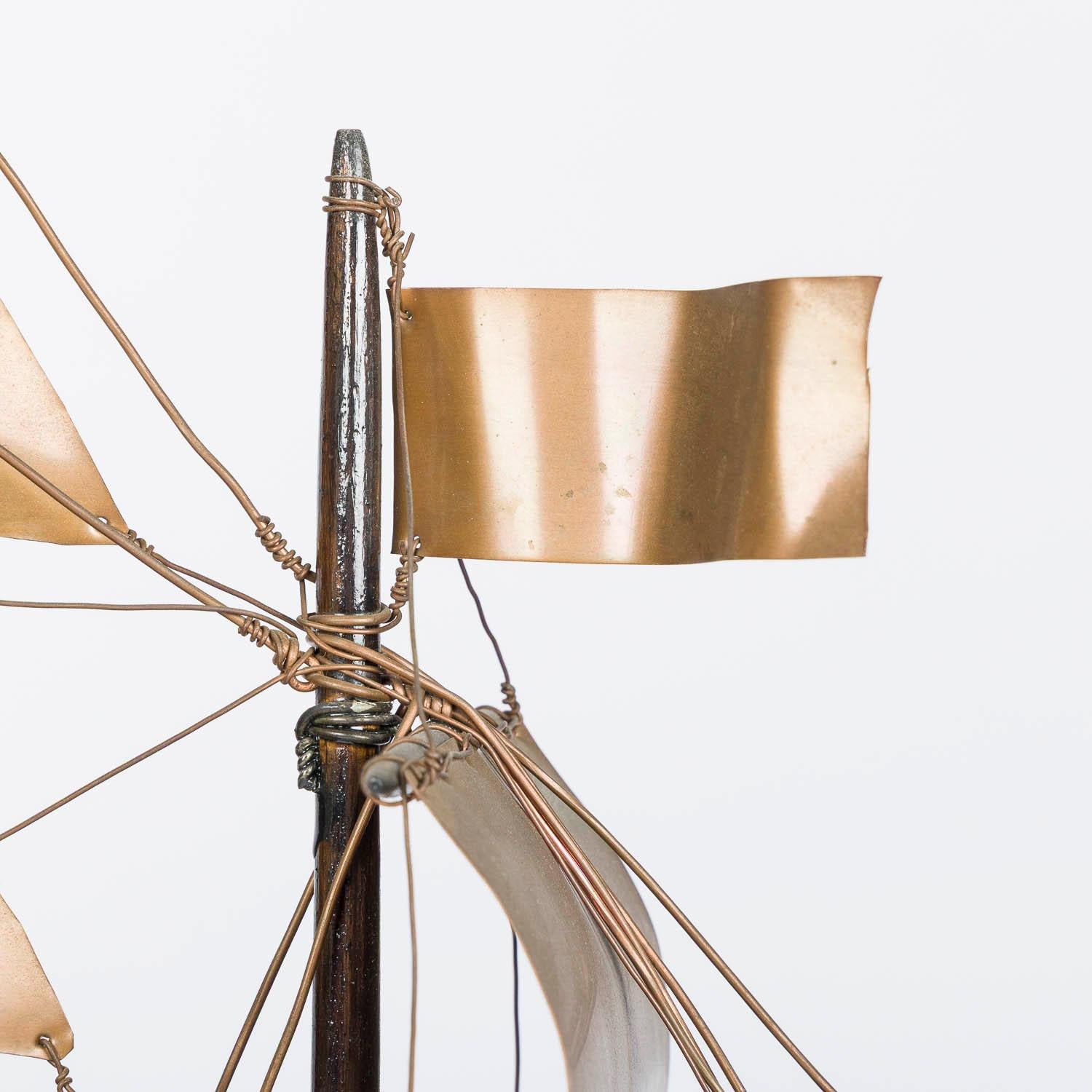A model of a three mast sailing ship Golden Horizon en venta 6