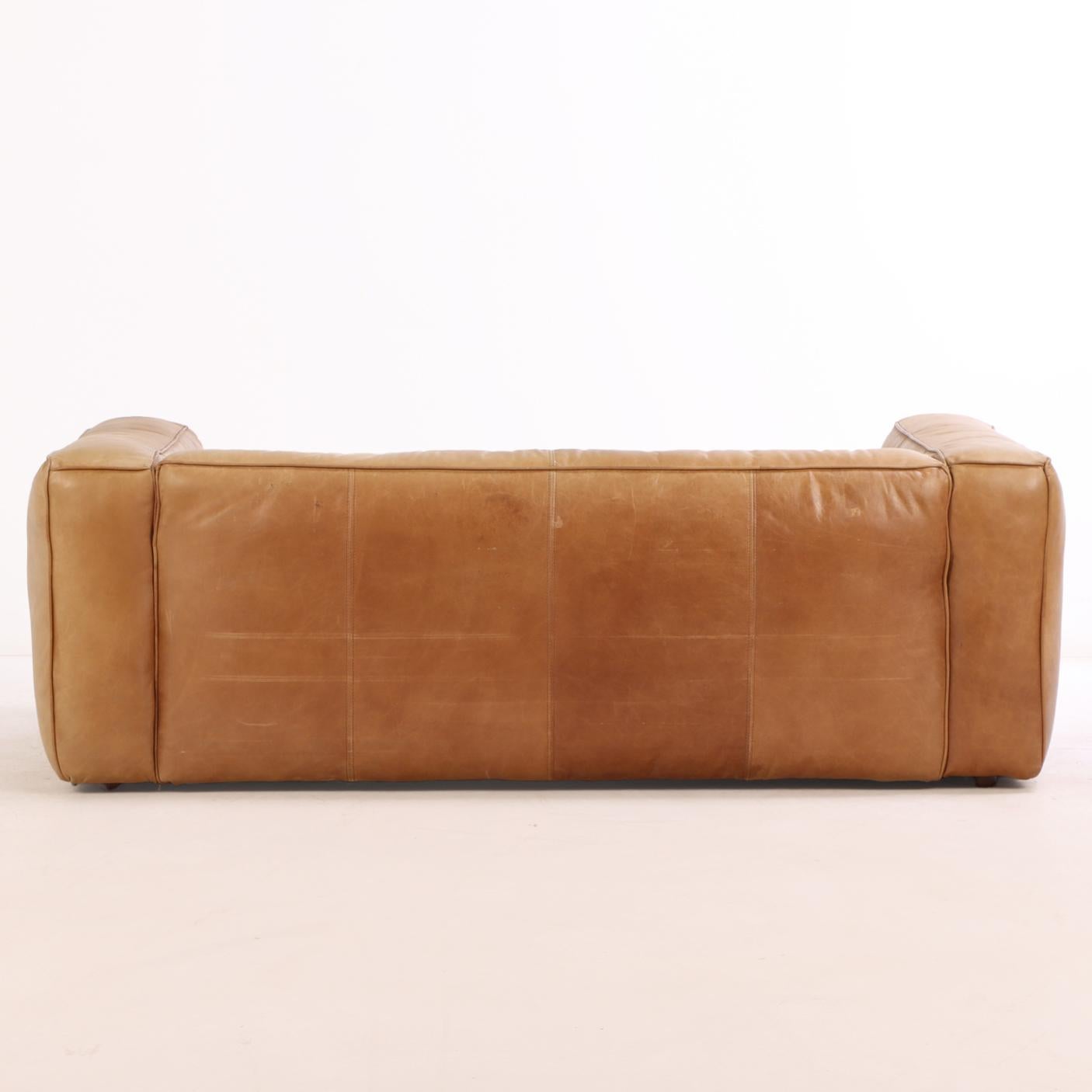 A modern French leather sofa, C. 1975. For Sale 2