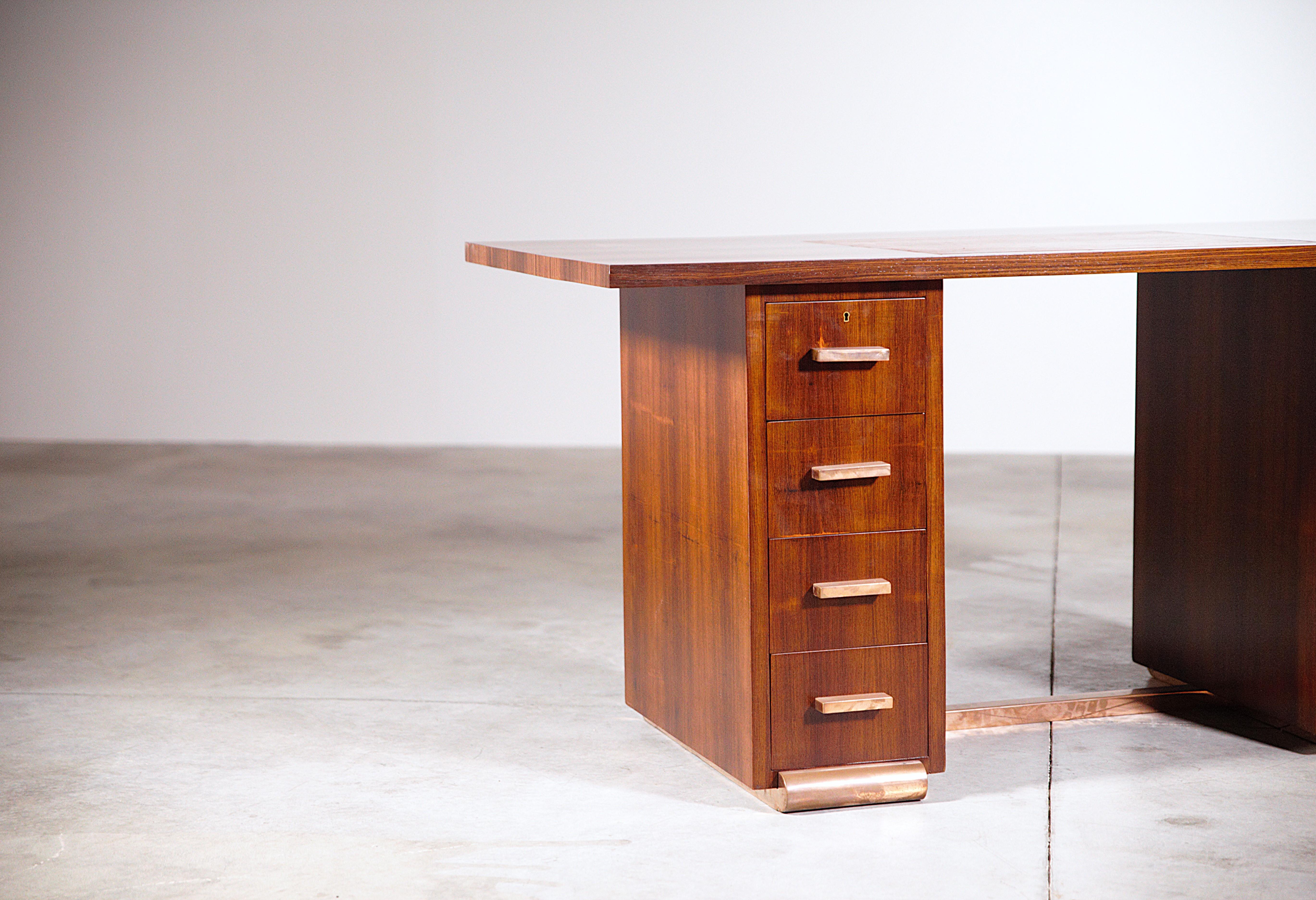 Cuivre Bureau moderniste France des années 1930 en vente
