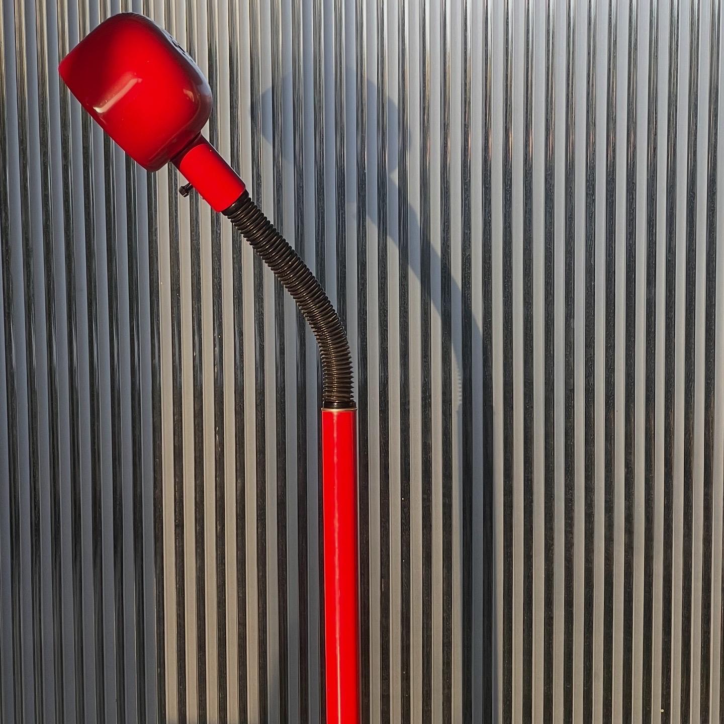 Unknown A modernist gooseneck floor lamp in cherry red, mid 20th century For Sale